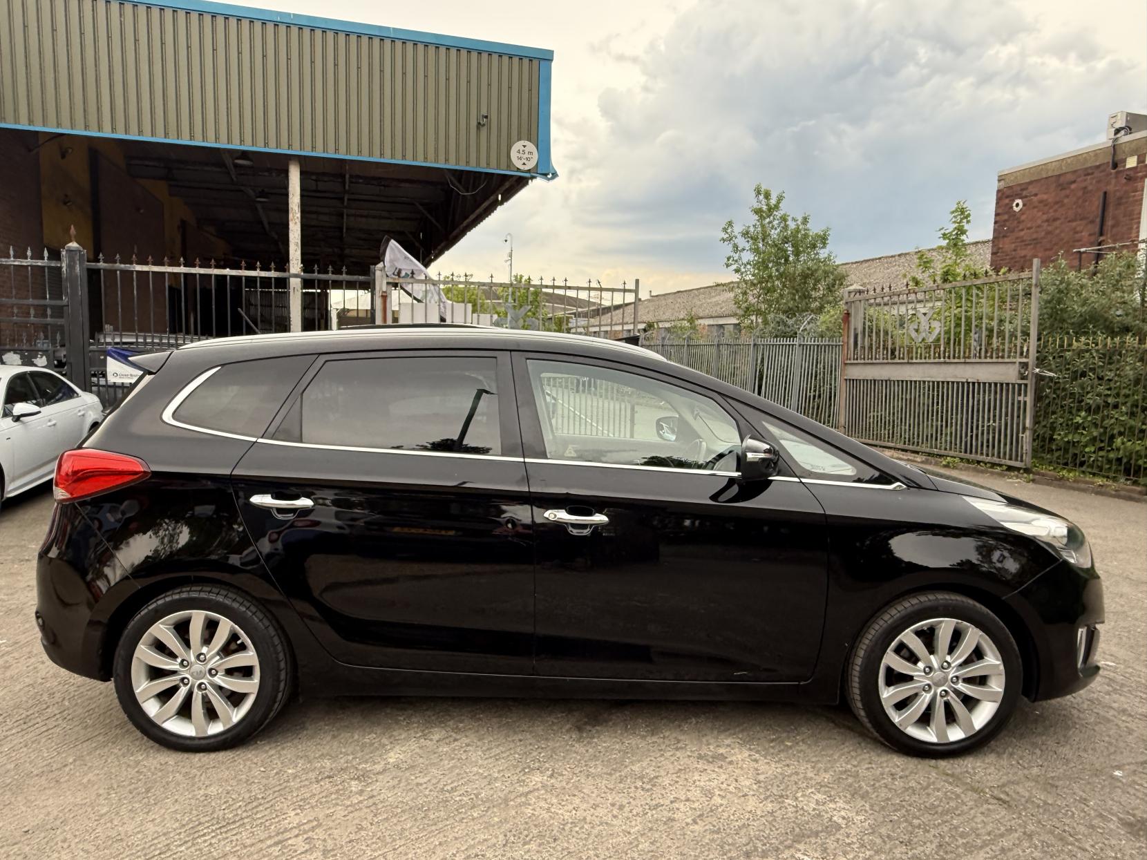 Kia Carens 1.7 CRDi EcoDynamics 3 MPV 5dr Diesel Manual Euro 5 (s/s) (134 bhp)