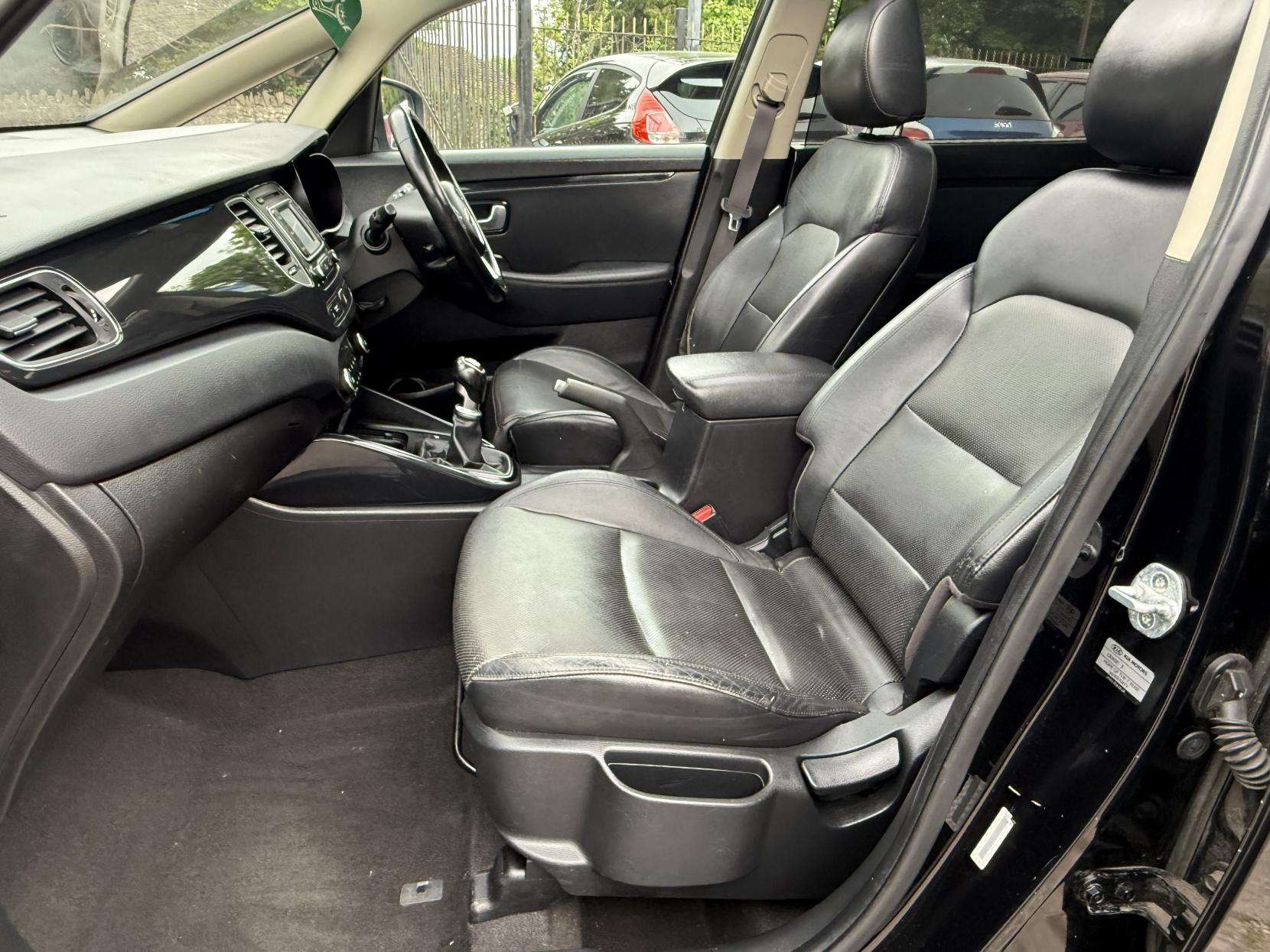 Kia Carens 1.7 CRDi EcoDynamics 3 MPV 5dr Diesel Manual Euro 5 (s/s) (134 bhp)