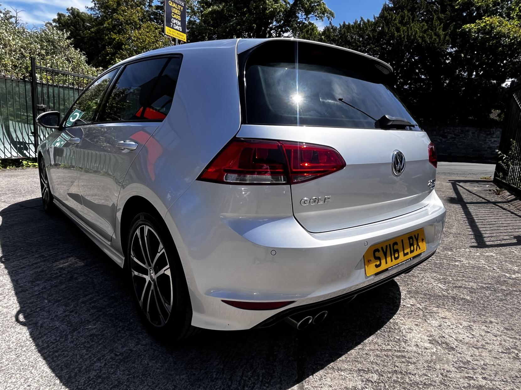 Volkswagen Golf 2.0 TDI BlueMotion Tech R-Line Hatchback 5dr Diesel Manual Euro 6 (s/s) (150 ps)