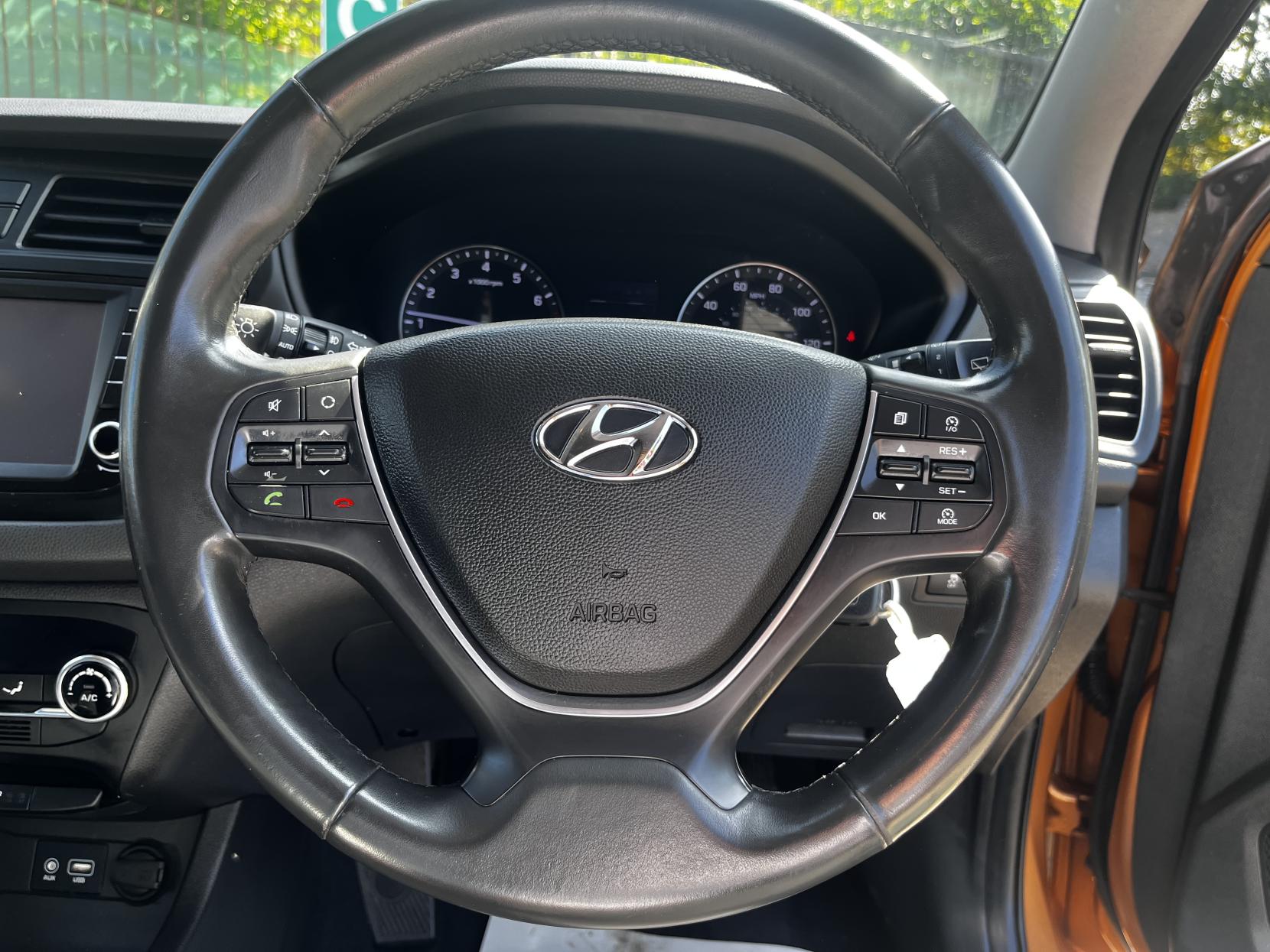 Hyundai i20 1.0 T-GDi Premium Nav Hatchback 5dr Petrol Manual Euro 6 (s/s) (120 ps)