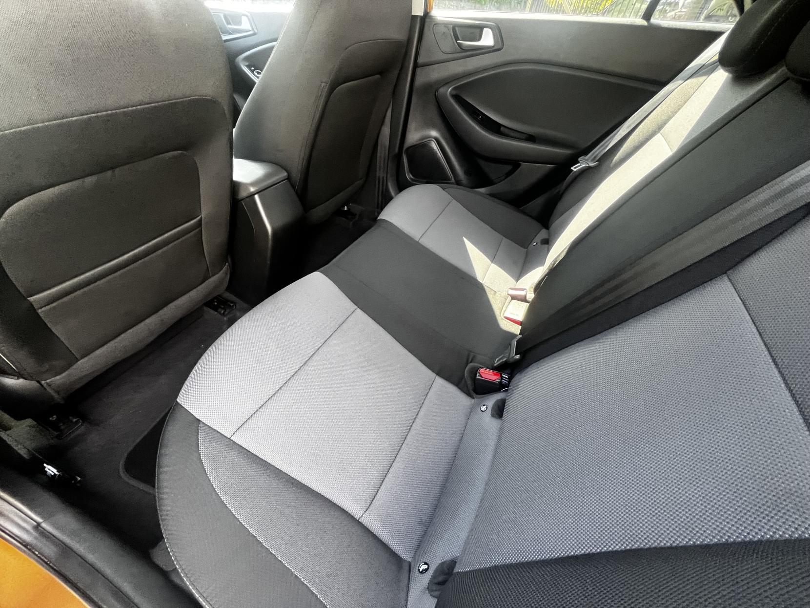 Hyundai i20 1.0 T-GDi Premium Nav Hatchback 5dr Petrol Manual Euro 6 (s/s) (120 ps)