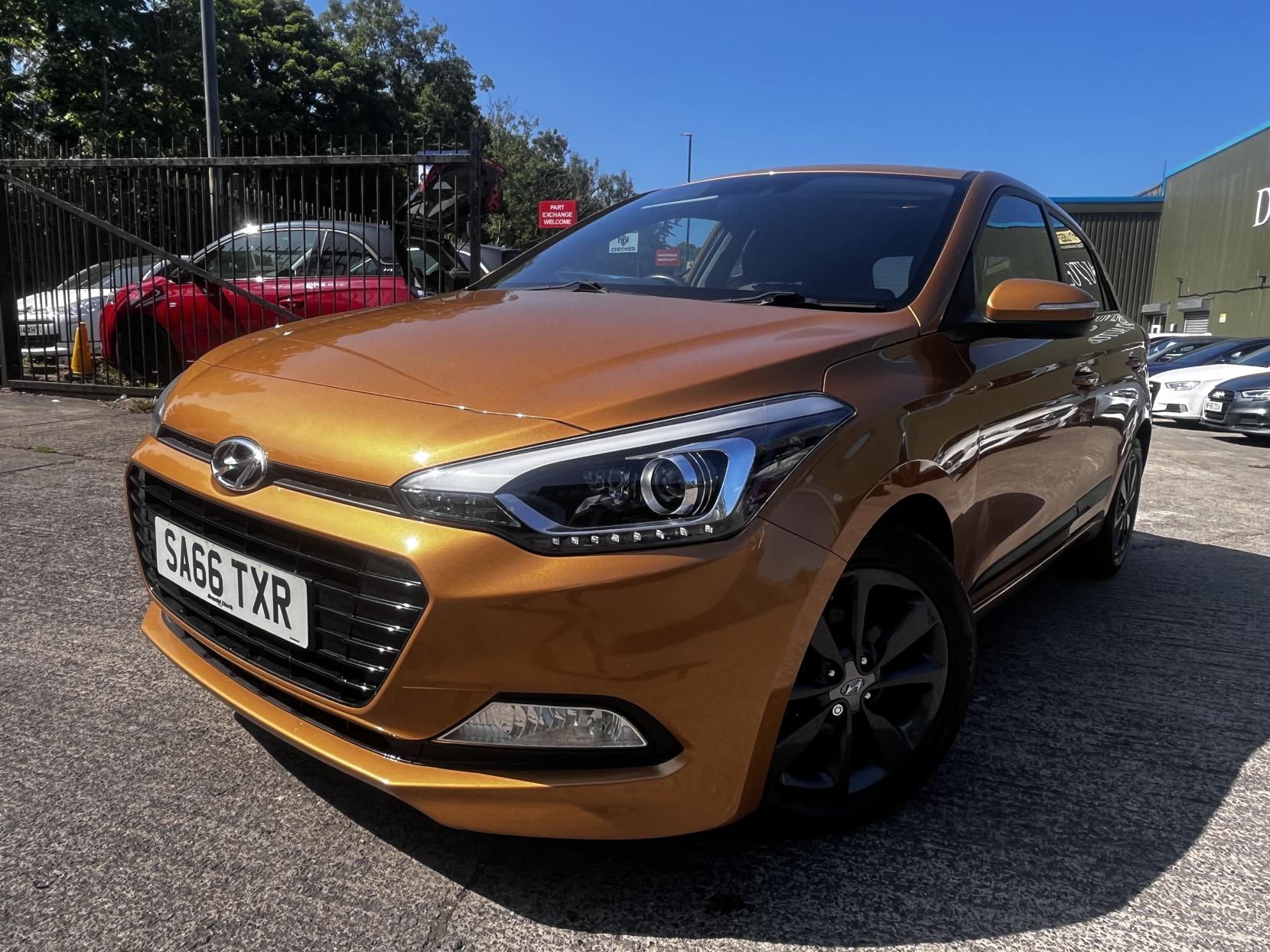 Hyundai i20 1.0 T-GDi Premium Nav Hatchback 5dr Petrol Manual Euro 6 (s/s) (120 ps)