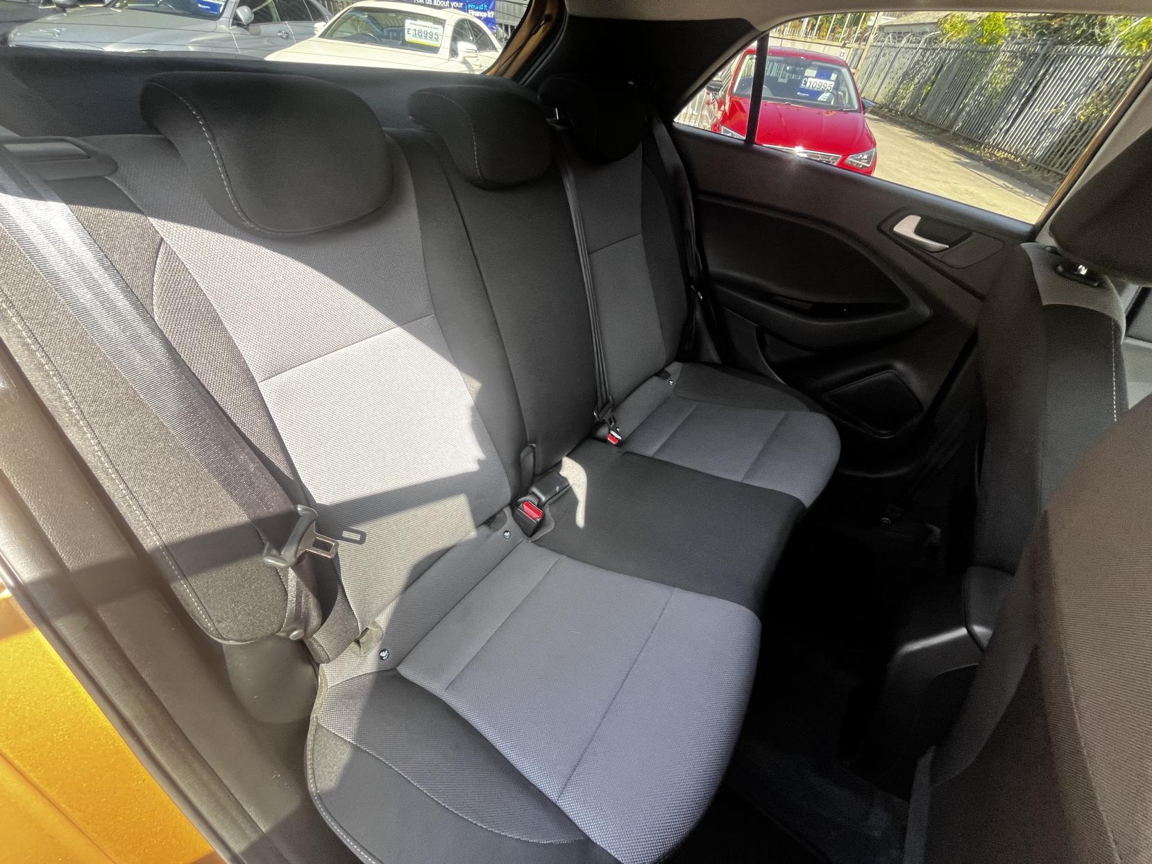Hyundai i20 1.0 T-GDi Premium Nav Hatchback 5dr Petrol Manual Euro 6 (s/s) (120 ps)
