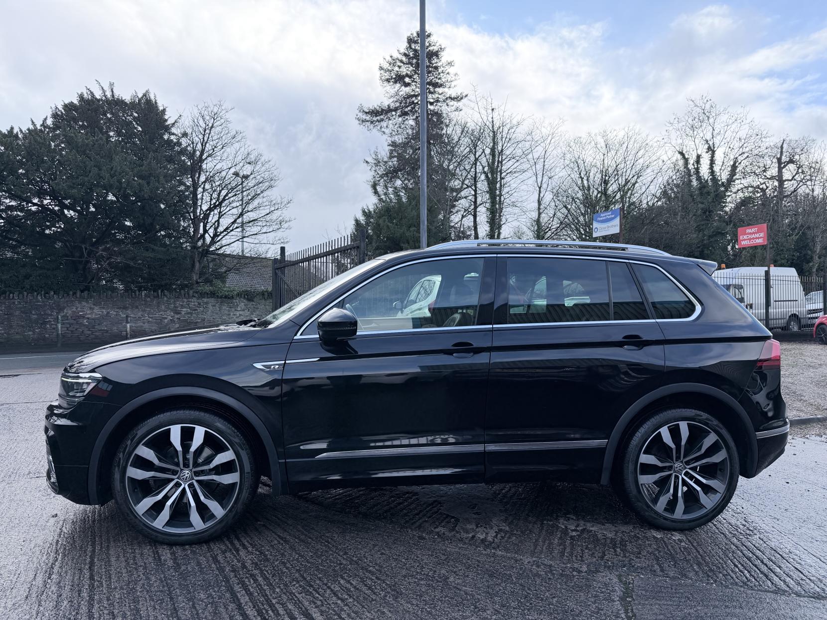 Volkswagen Tiguan 2.0 TDI BlueMotion Tech R-Line SUV 5dr Diesel Manual 4Motion Euro 6 (s/s) (150 ps)
