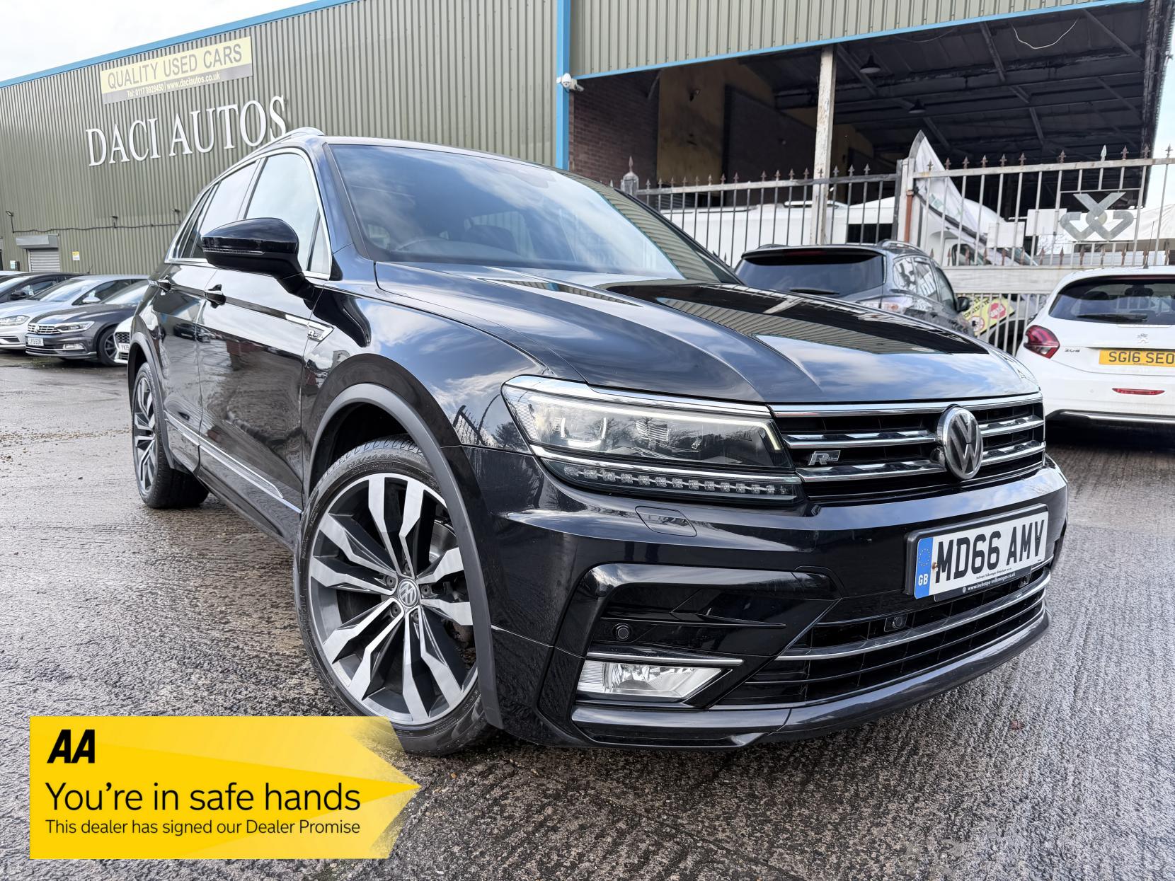 Volkswagen Tiguan 2.0 TDI BlueMotion Tech R-Line SUV 5dr Diesel Manual 4Motion Euro 6 (s/s) (150 ps)