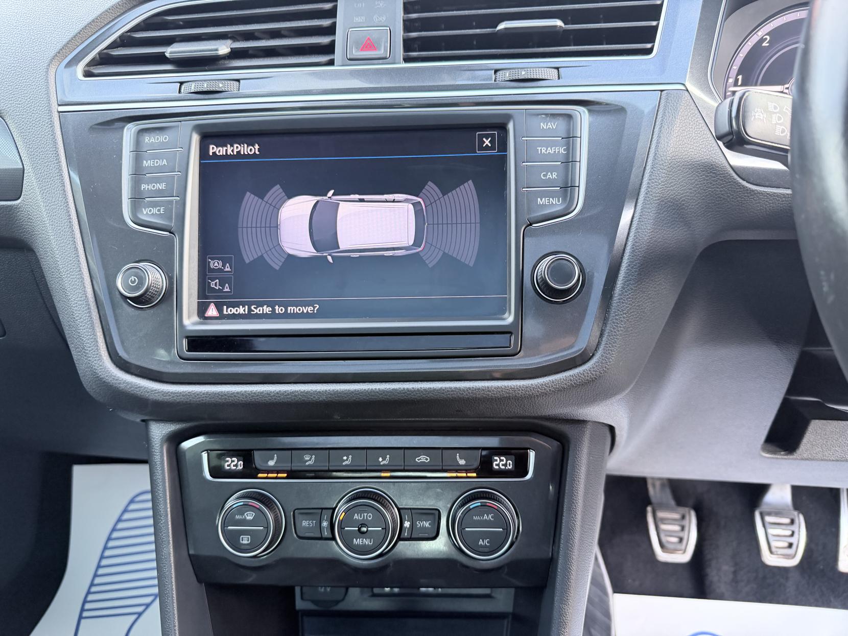 Volkswagen Tiguan 2.0 TDI BlueMotion Tech R-Line SUV 5dr Diesel Manual 4Motion Euro 6 (s/s) (150 ps)