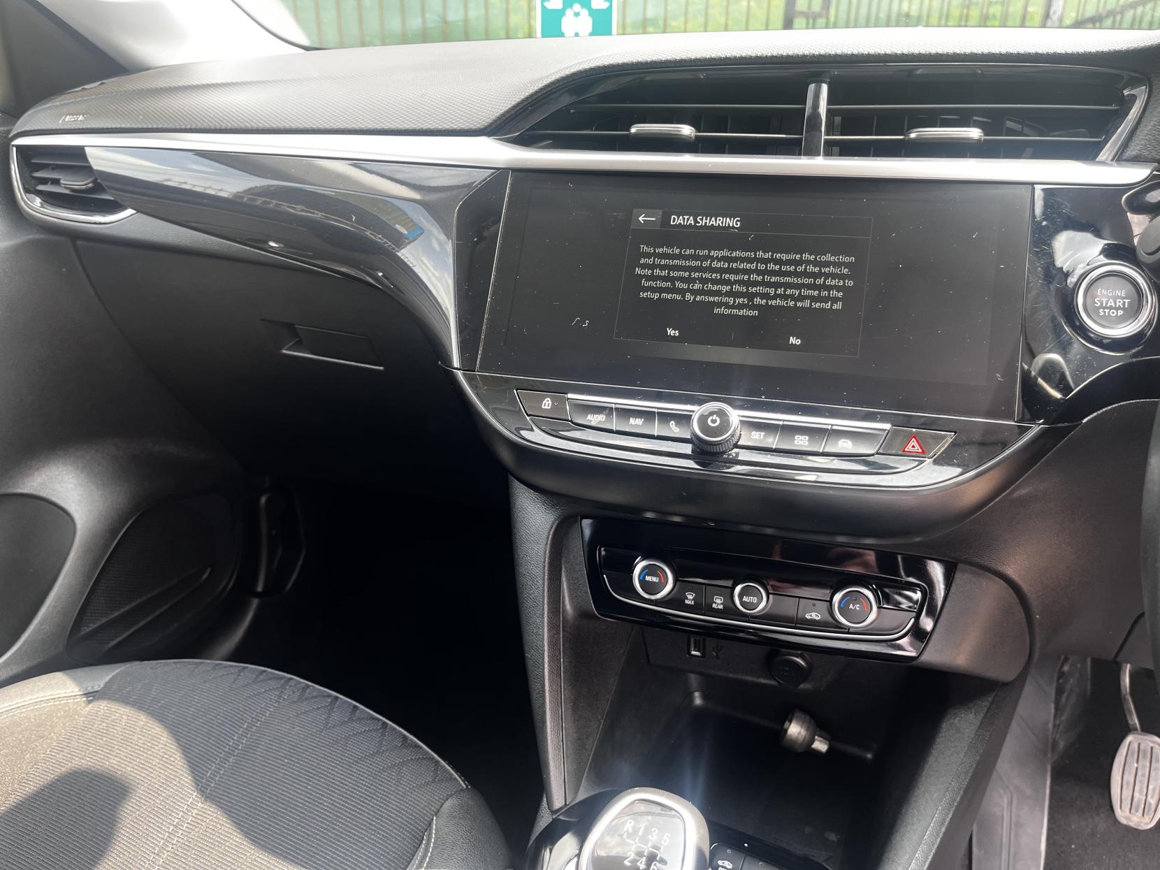 Vauxhall Corsa 1.2 Turbo Elite Nav Premium Hatchback 5dr Petrol Manual Euro 6 (s/s) (100 ps)