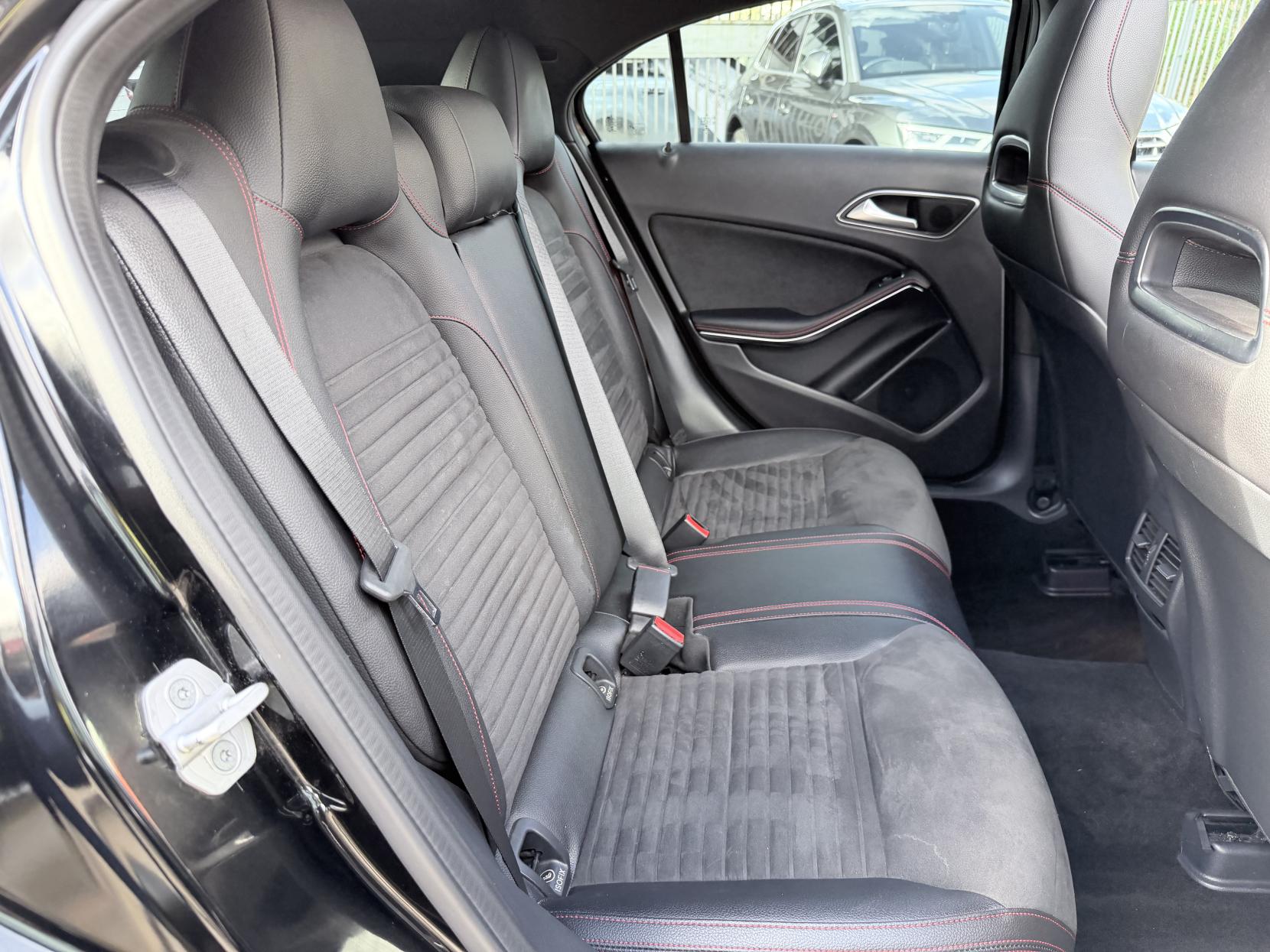 Mercedes-Benz A Class 1.6 A200 AMG Line (Premium Plus) Hatchback 5dr Petrol 7G-DCT Euro 6 (s/s) (156 ps)