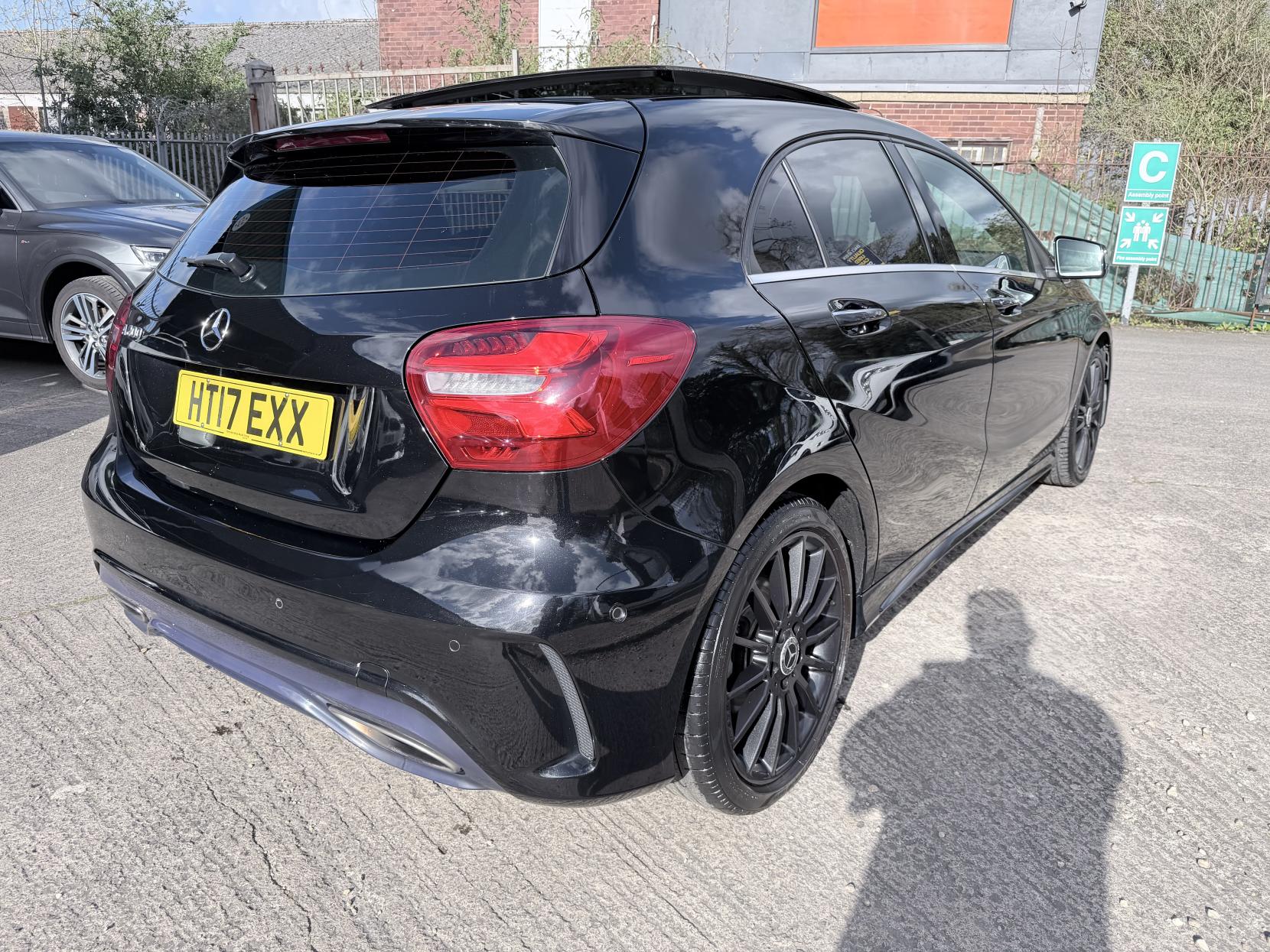 Mercedes-Benz A Class 1.6 A200 AMG Line (Premium Plus) Hatchback 5dr Petrol 7G-DCT Euro 6 (s/s) (156 ps)