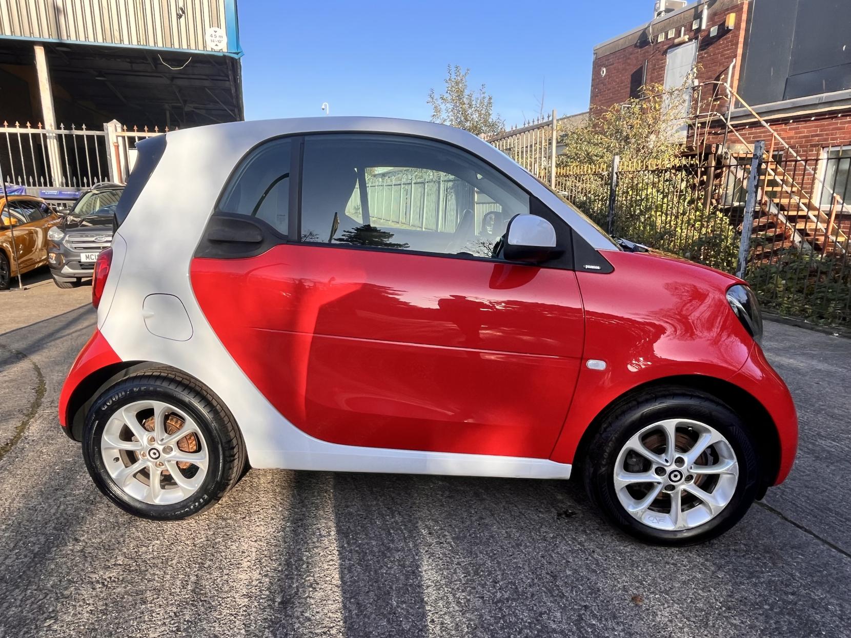 Smart fortwo 1.0 Passion Coupe 2dr Petrol Twinamic Euro 6 (s/s) (71 ps)