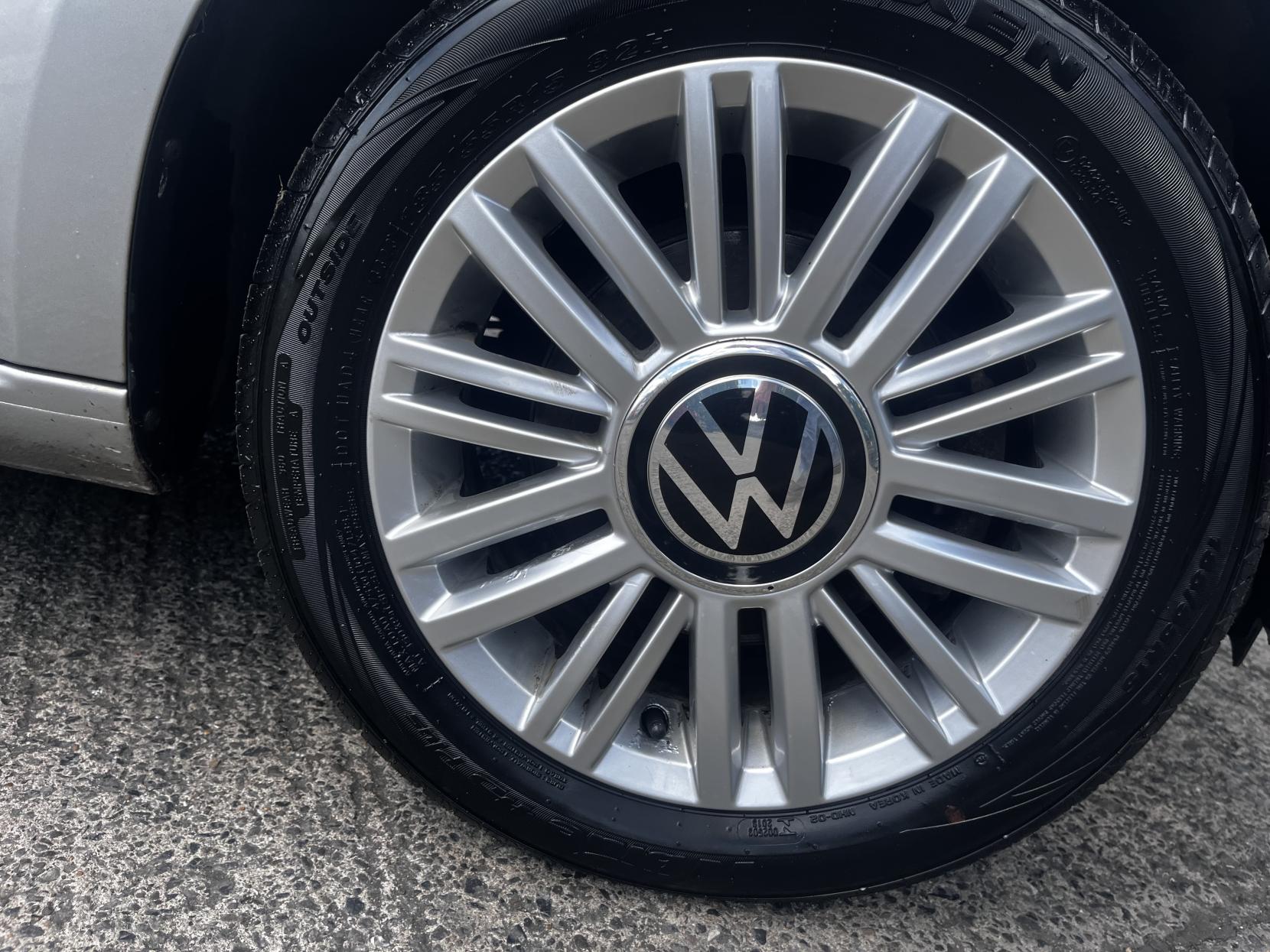 Volkswagen up! 1.0 Move up! Hatchback 5dr Petrol Manual Euro 6 (s/s) (60 ps)
