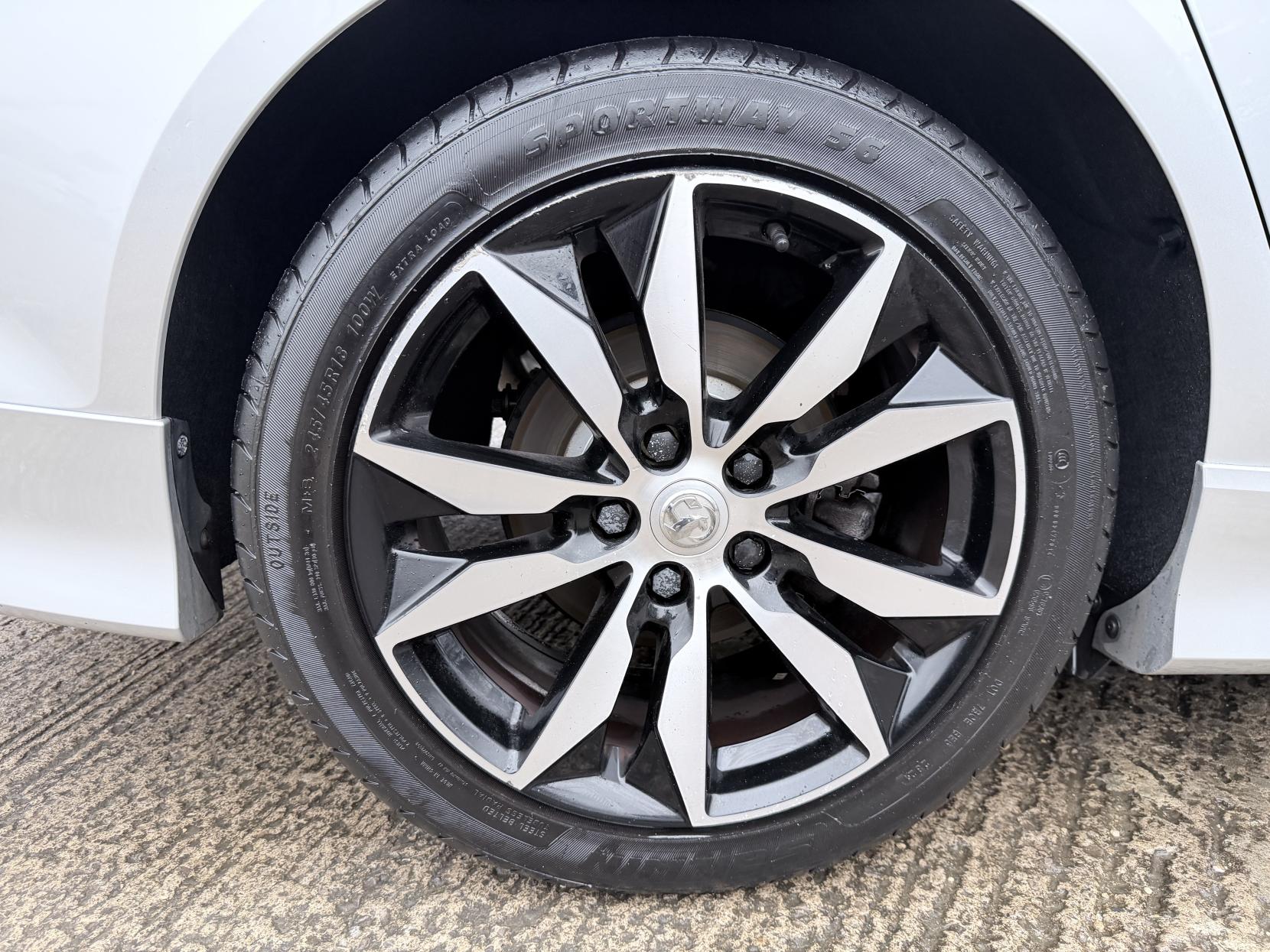 Vauxhall Insignia 2.0 Turbo D BlueInjection Elite Nav Grand Sport 5dr Diesel Manual Euro 6 (s/s) (170 ps)