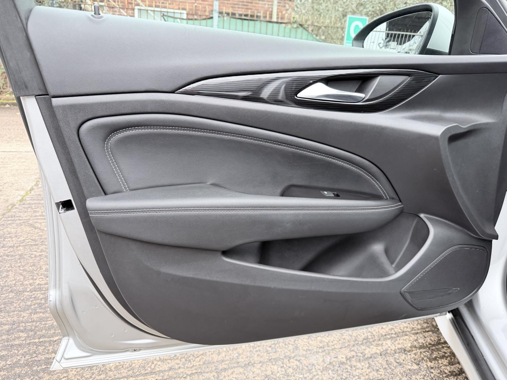 Vauxhall Insignia 2.0 Turbo D BlueInjection Elite Nav Grand Sport 5dr Diesel Manual Euro 6 (s/s) (170 ps)