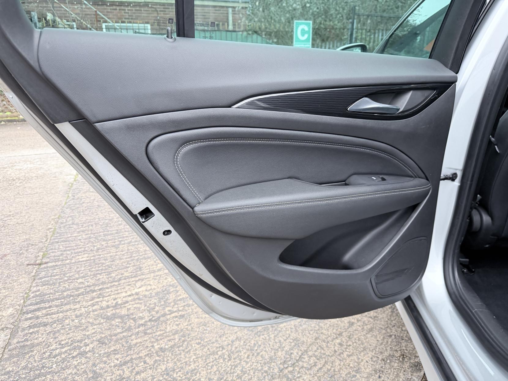 Vauxhall Insignia 2.0 Turbo D BlueInjection Elite Nav Grand Sport 5dr Diesel Manual Euro 6 (s/s) (170 ps)