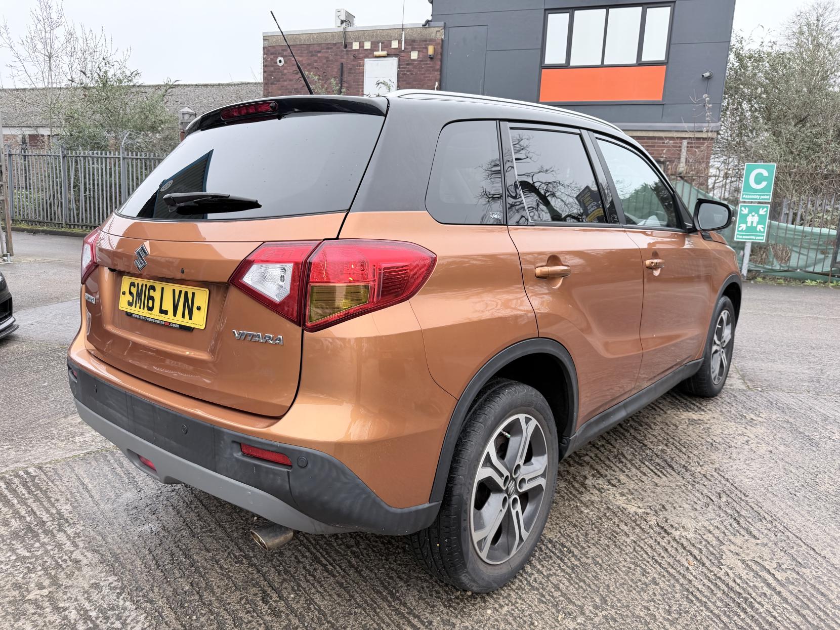 Suzuki Vitara 1.6 DDiS SZ5 SUV 5dr Diesel Manual Euro 6 (s/s) (120 ps)