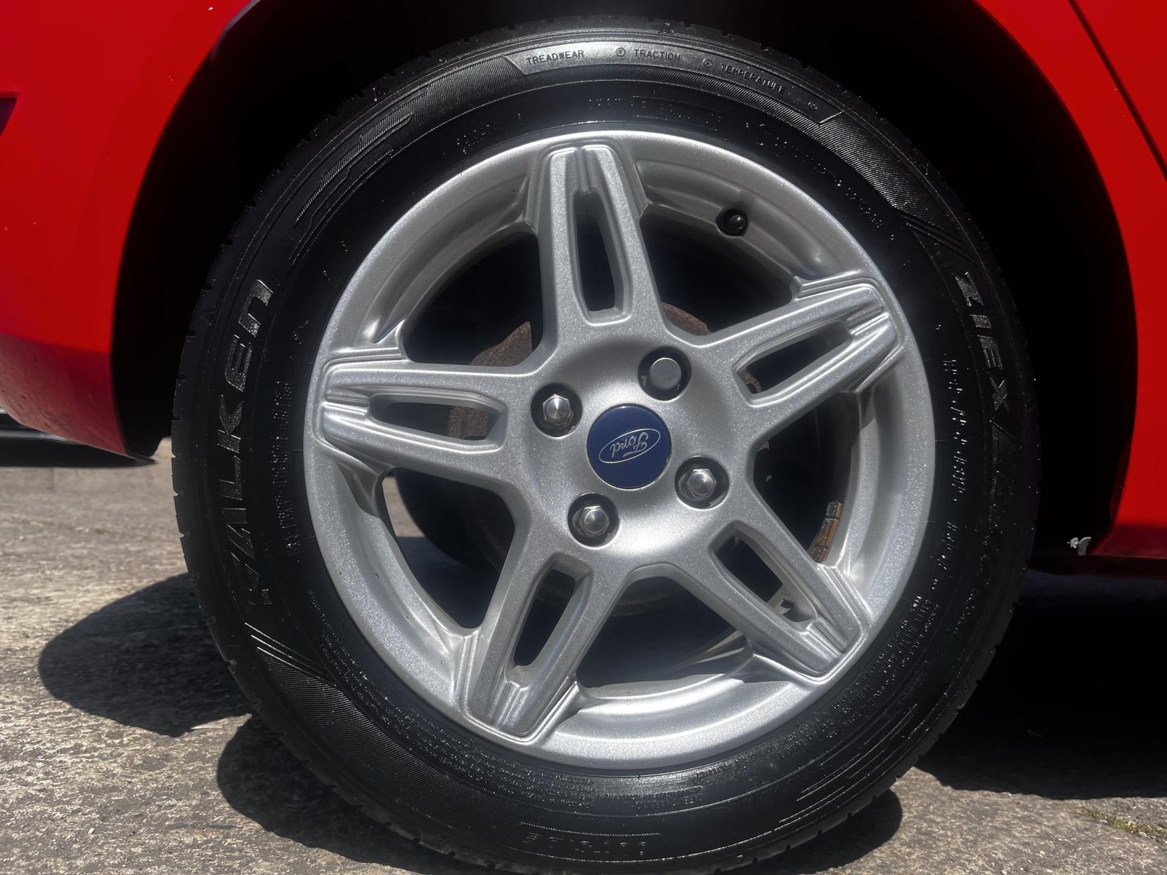 Ford Fiesta 1.0T EcoBoost Zetec Hatchback 5dr Petrol Manual Euro 5 (s/s) (100 ps)