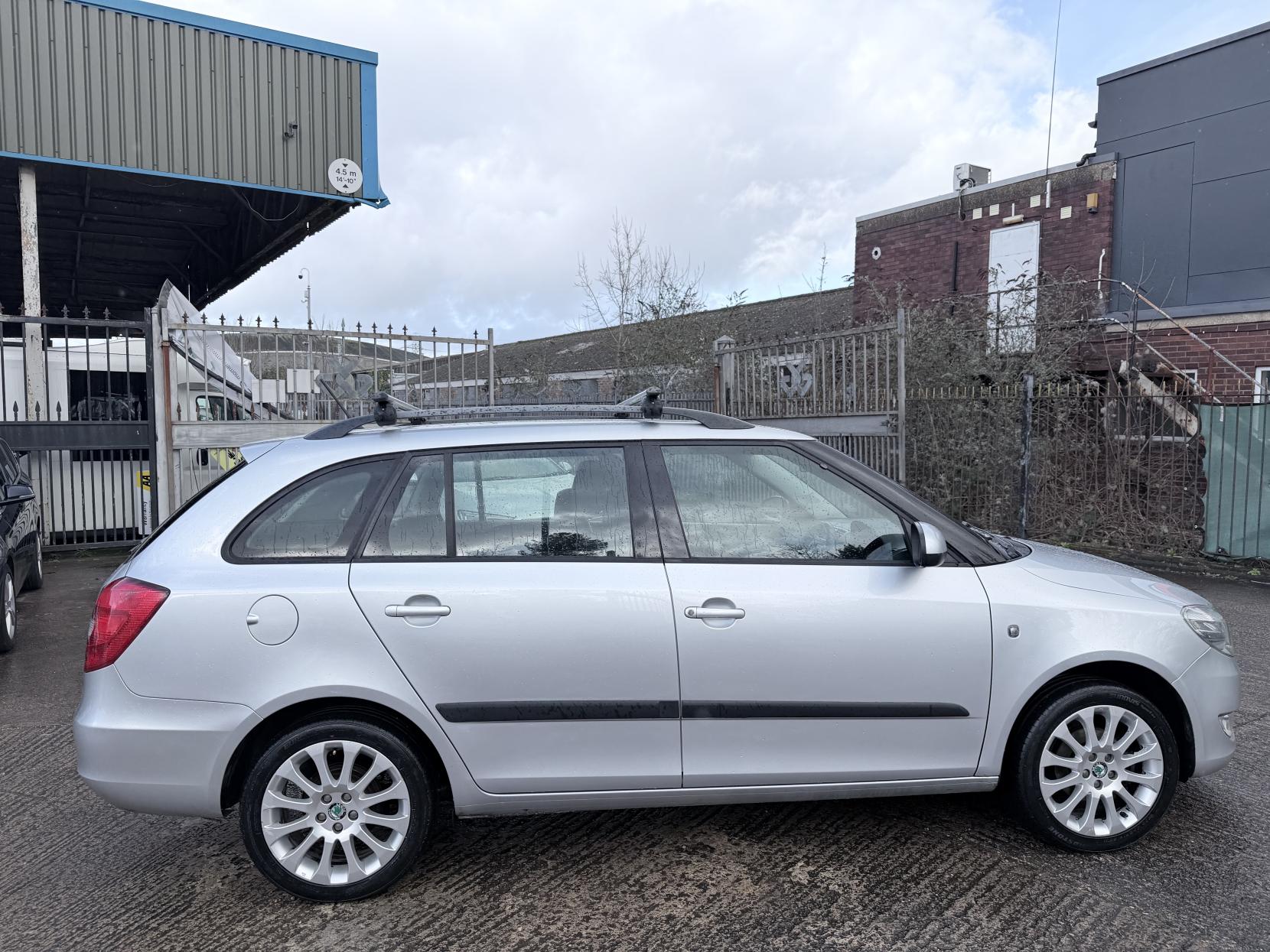 Skoda Fabia 1.2 TSI Elegance Estate 5dr Petrol Manual Euro 5 (86 ps)