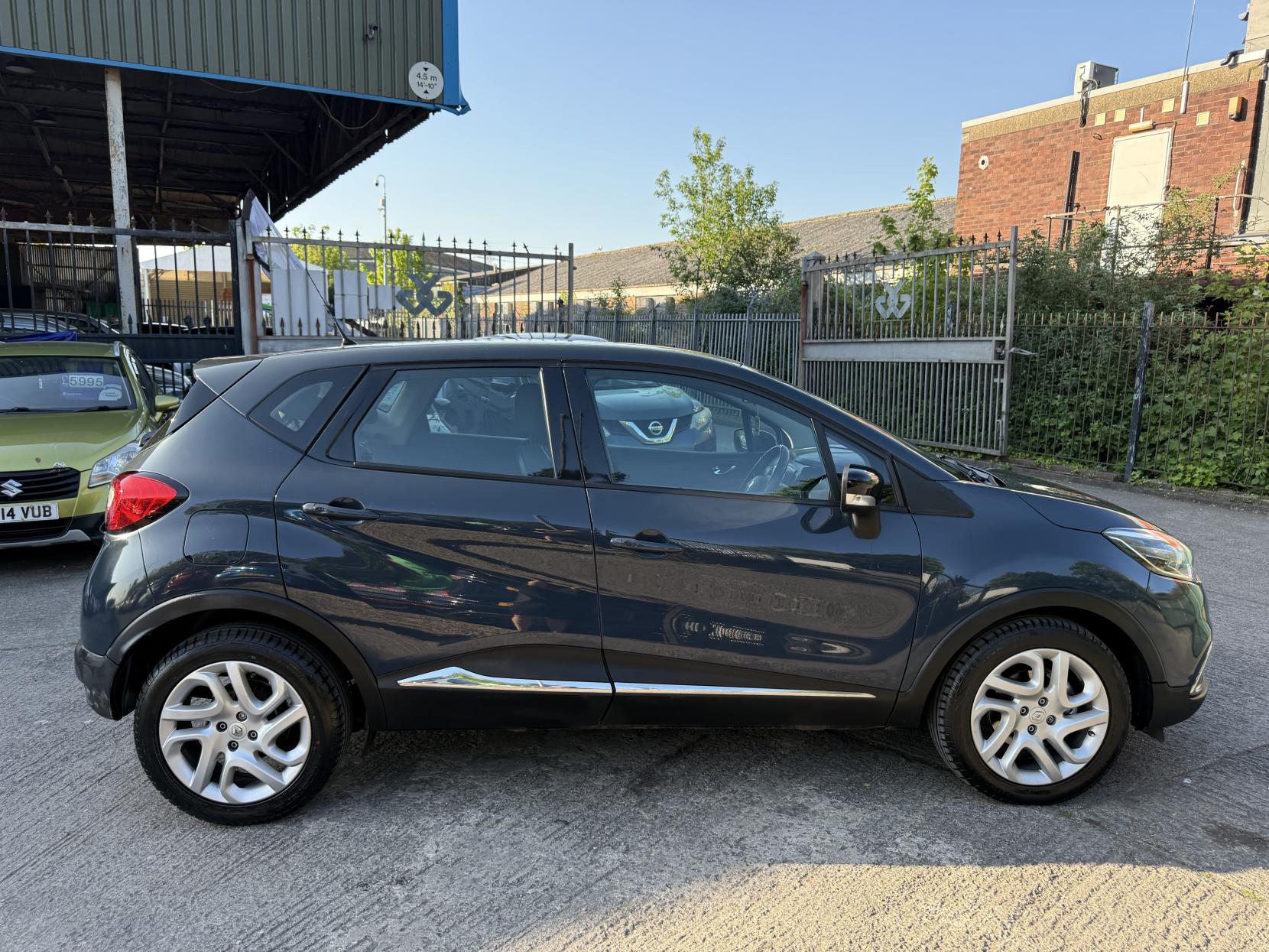 Renault Captur 1.5 dCi ENERGY Dynamique Nav SUV 5dr Diesel Manual Euro 6 (s/s) (90 ps)
