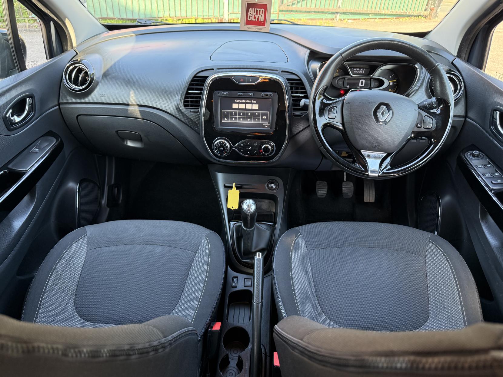 Renault Captur 1.5 dCi ENERGY Dynamique Nav SUV 5dr Diesel Manual Euro 6 (s/s) (90 ps)