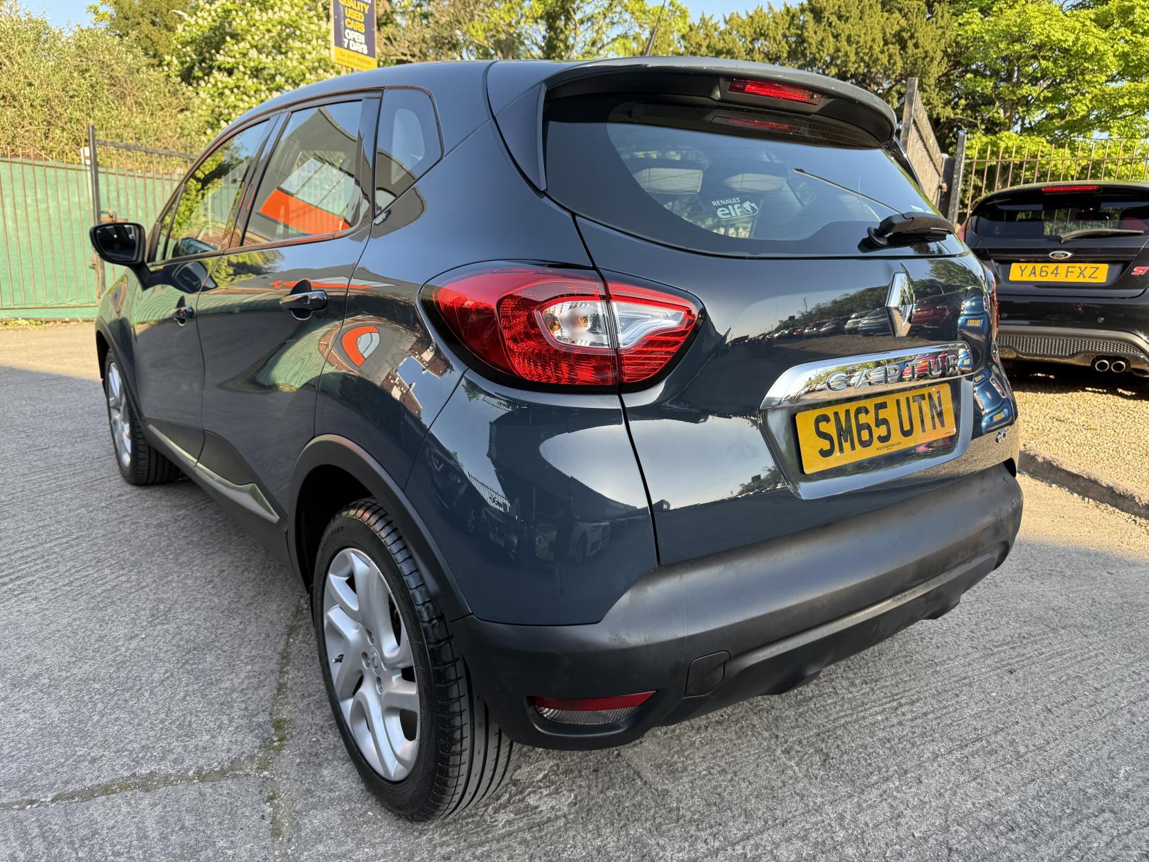Renault Captur 1.5 dCi ENERGY Dynamique Nav SUV 5dr Diesel Manual Euro 6 (s/s) (90 ps)