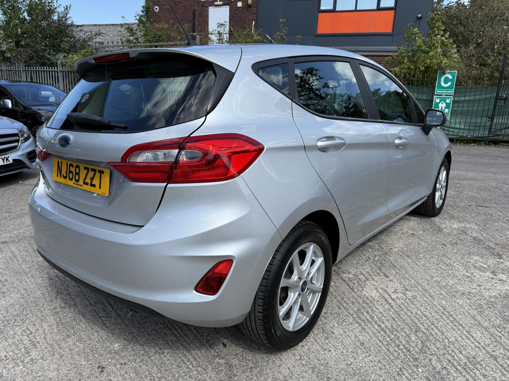 Ford Fiesta 1.1 Ti-VCT Zetec Hatchback 5dr Petrol Manual Euro 6 (s/s) (85 ps)