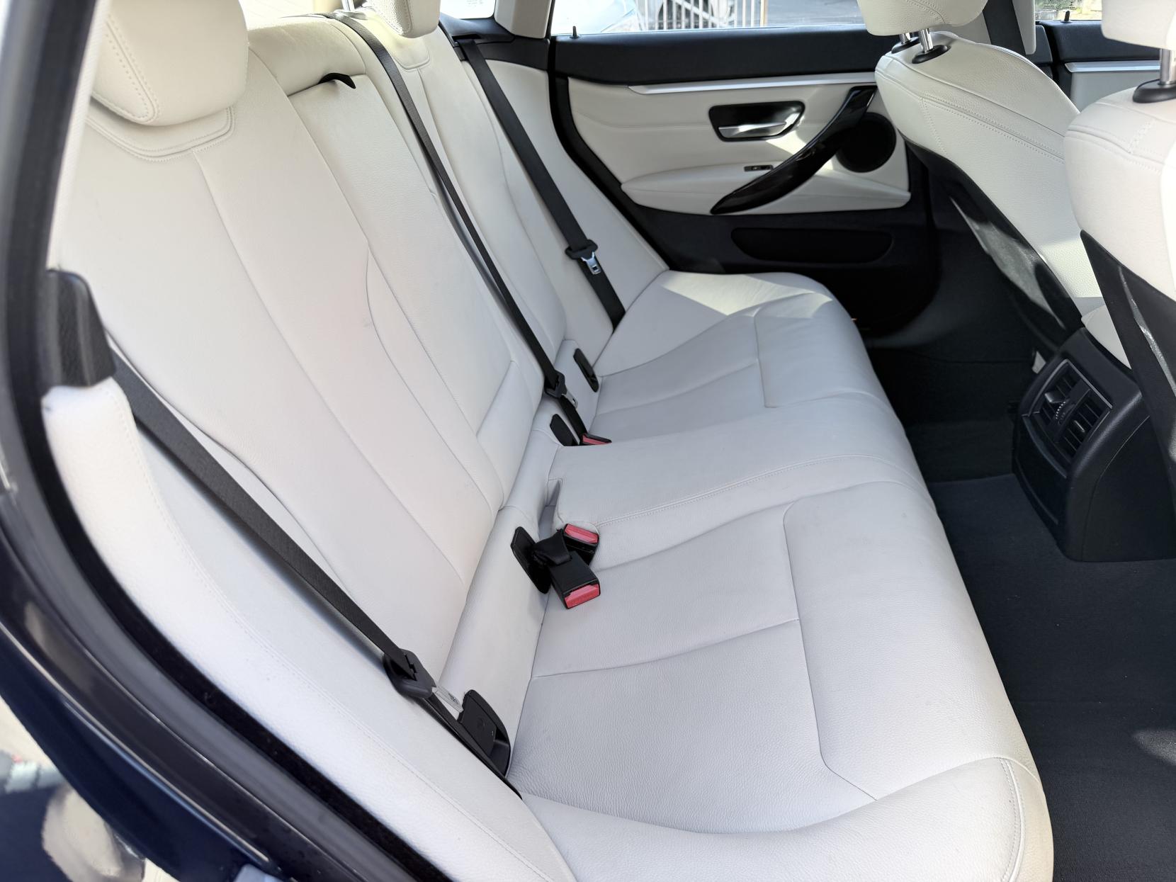 BMW 4 Series Gran Coupe 2.0 420i Luxury Hatchback 5dr Petrol Auto xDrive Euro 6 (s/s) (184 ps)