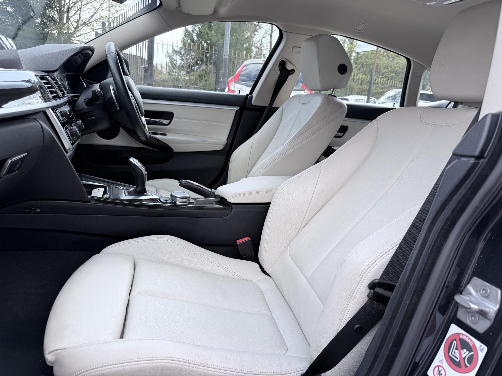 BMW 4 Series Gran Coupe 2.0 420i Luxury Hatchback 5dr Petrol Auto xDrive Euro 6 (s/s) (184 ps)