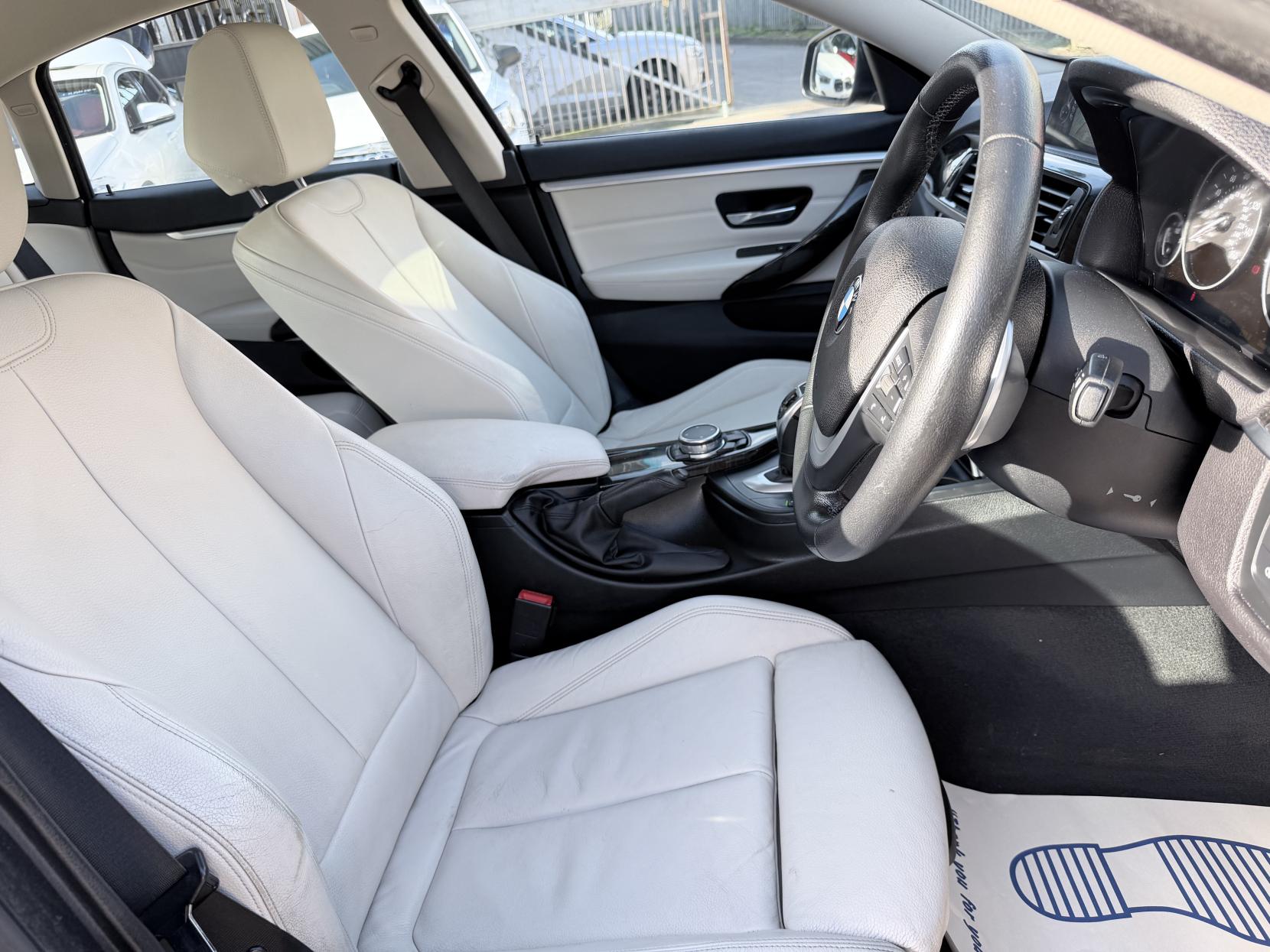 BMW 4 Series Gran Coupe 2.0 420i Luxury Hatchback 5dr Petrol Auto xDrive Euro 6 (s/s) (184 ps)