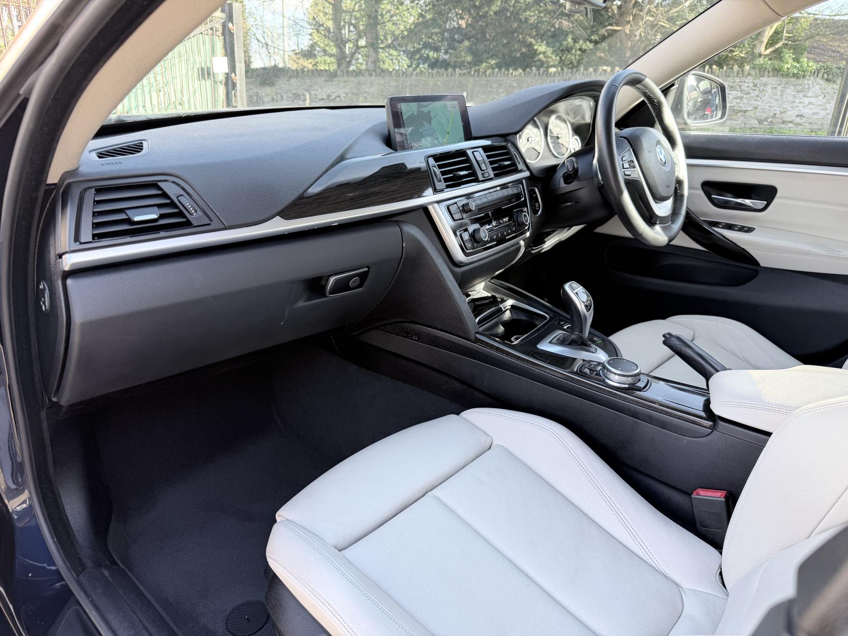 BMW 4 Series Gran Coupe 2.0 420i Luxury Hatchback 5dr Petrol Auto xDrive Euro 6 (s/s) (184 ps)