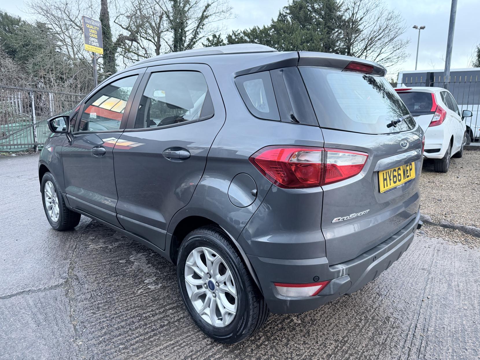Ford EcoSport 1.0T EcoBoost Zetec SUV 5dr Petrol Manual 2WD Euro 6 (s/s) (125 ps)