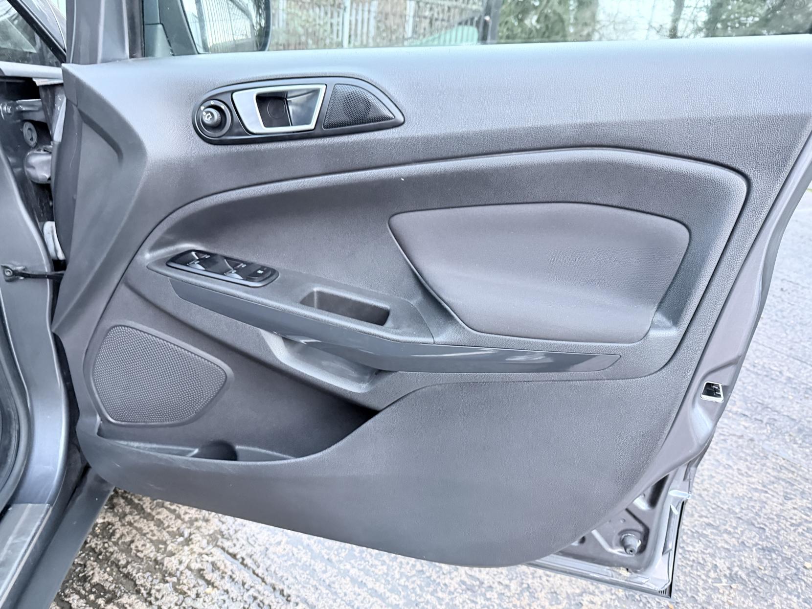 Ford EcoSport 1.0T EcoBoost Zetec SUV 5dr Petrol Manual 2WD Euro 6 (s/s) (125 ps)