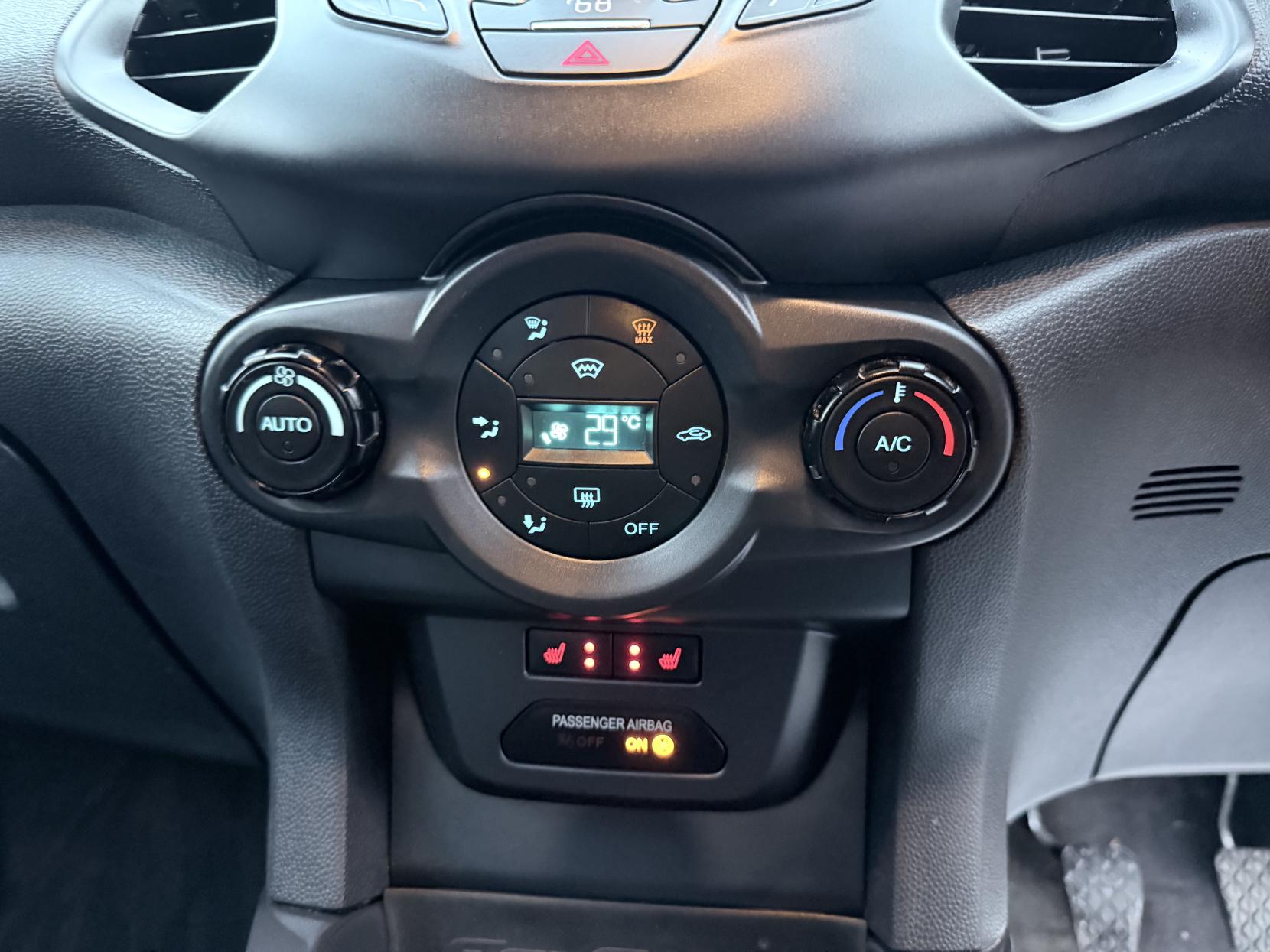 Ford EcoSport 1.0T EcoBoost Zetec SUV 5dr Petrol Manual 2WD Euro 6 (s/s) (125 ps)