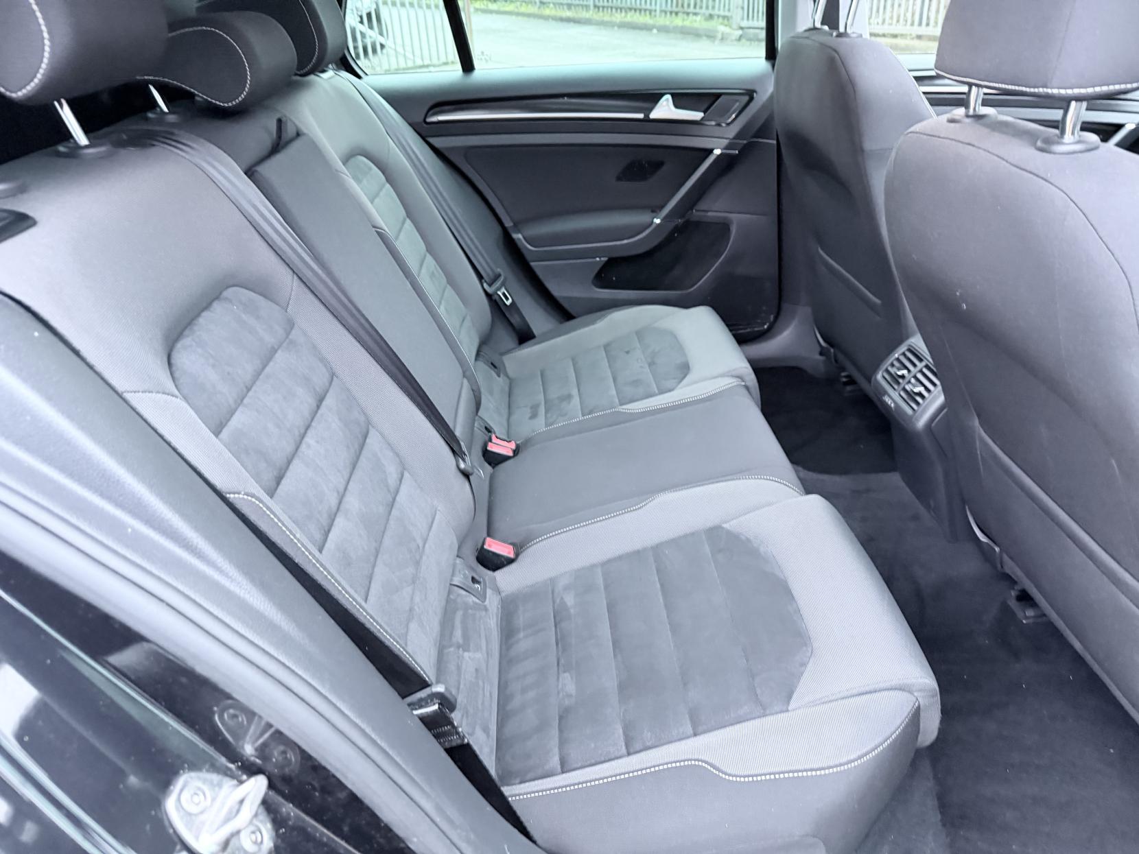 Volkswagen Golf 1.6 TDI BlueMotion Tech GT Edition Hatchback 5dr Diesel Manual Euro 6 (s/s) (110 ps)