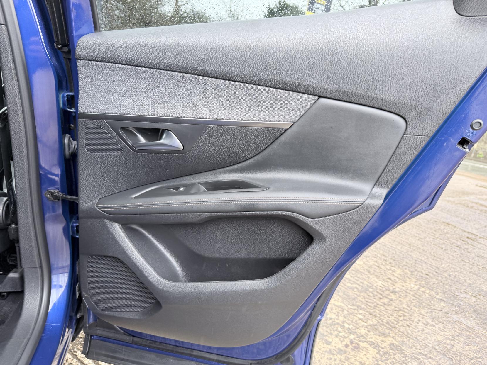 Peugeot 3008 1.5 BlueHDi GT Line Premium SUV 5dr Diesel EAT Euro 6 (s/s) (130 ps)