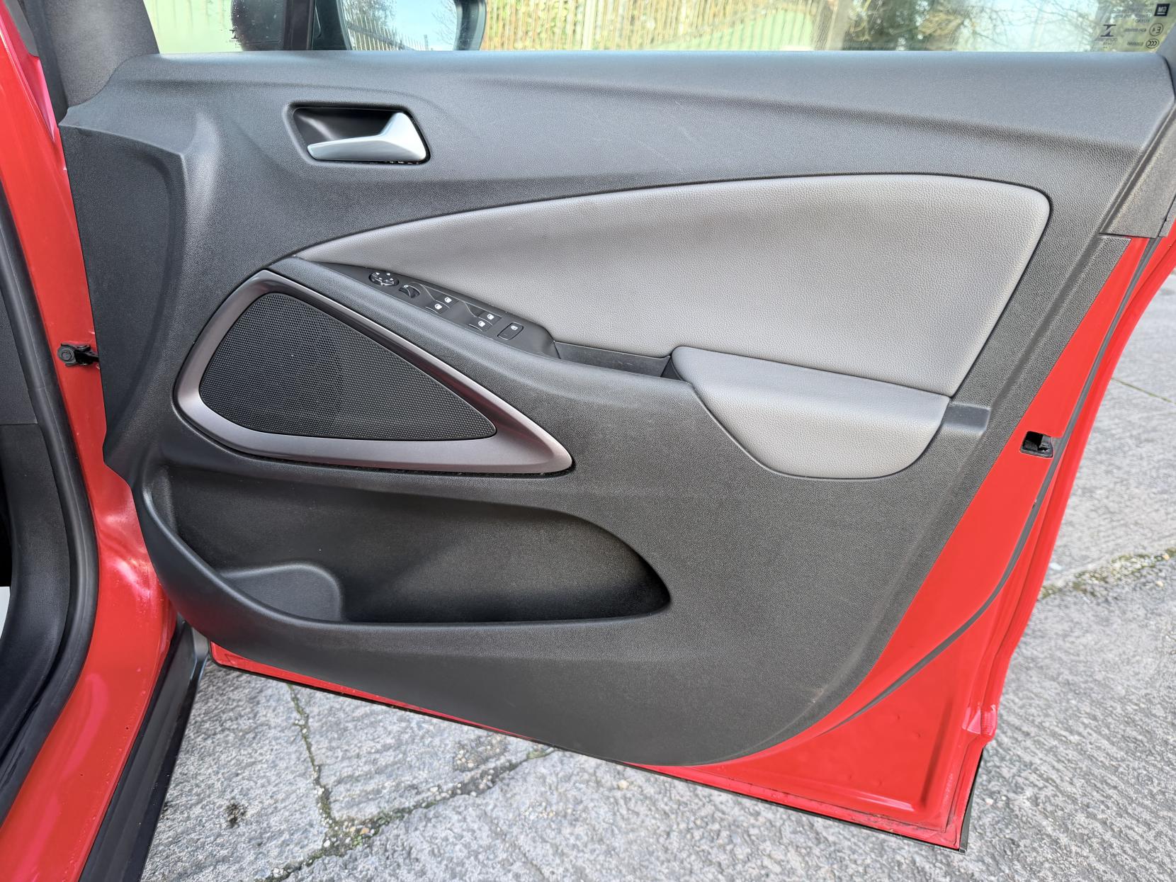 Vauxhall Crossland X 1.2 Turbo GPF Elite Nav SUV 5dr Petrol Manual Euro 6 (s/s) (130 ps)