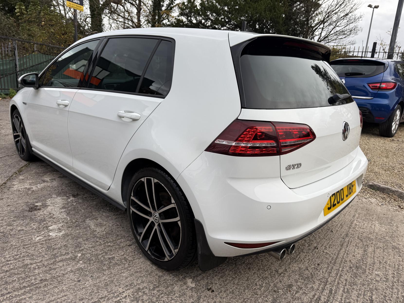 Volkswagen Golf 2.0 TDI BlueMotion Tech GTD Hatchback 5dr Diesel Manual Euro 6 (s/s) (184 ps)