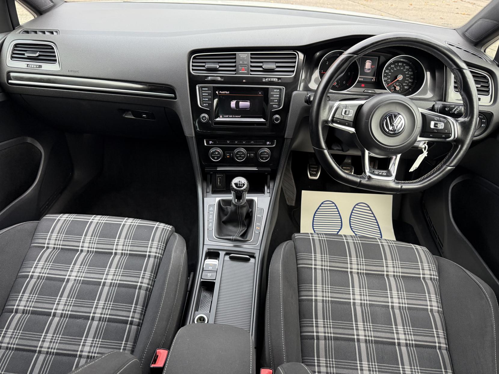 Volkswagen Golf 2.0 TDI BlueMotion Tech GTD Hatchback 5dr Diesel Manual Euro 6 (s/s) (184 ps)