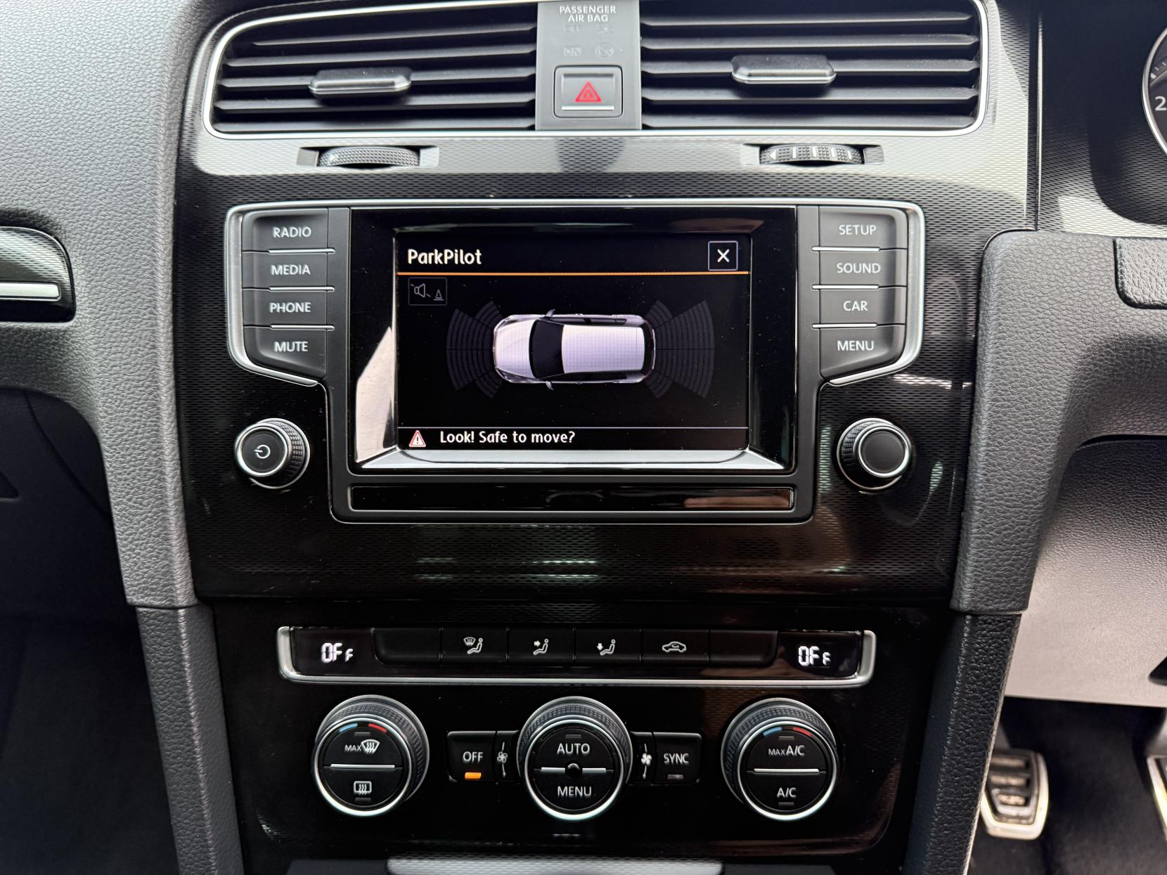 Volkswagen Golf 2.0 TDI BlueMotion Tech GTD Hatchback 5dr Diesel Manual Euro 6 (s/s) (184 ps)