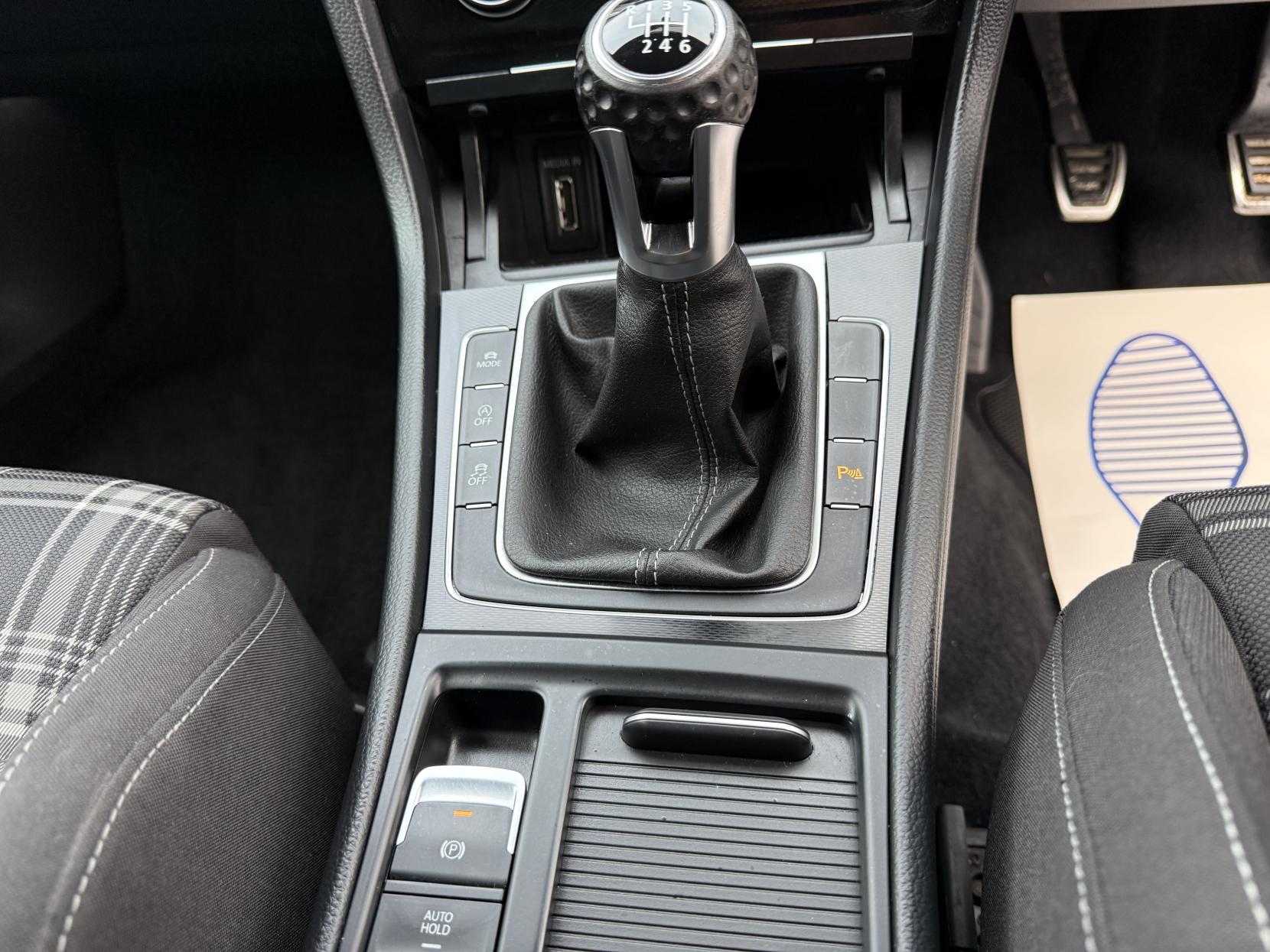 Volkswagen Golf 2.0 TDI BlueMotion Tech GTD Hatchback 5dr Diesel Manual Euro 6 (s/s) (184 ps)