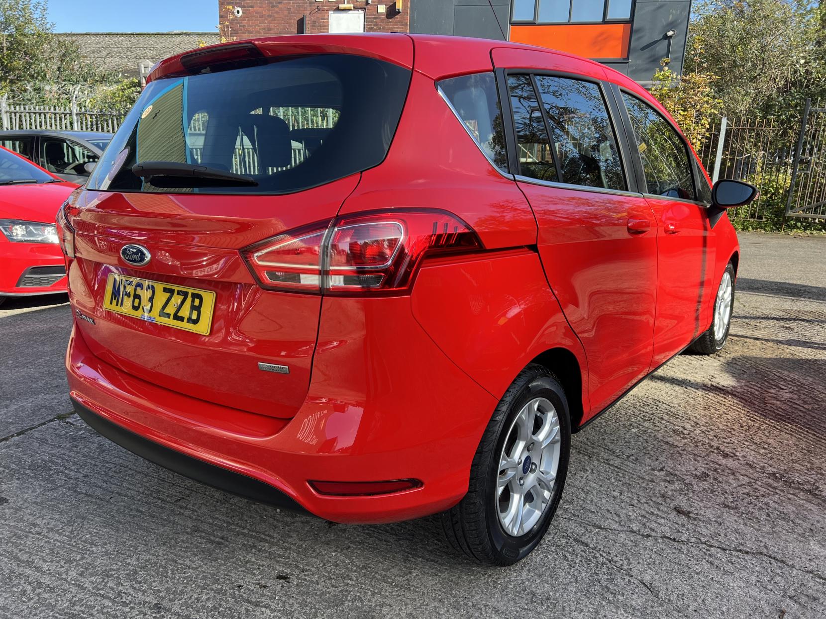 Ford B-Max 1.0T EcoBoost Zetec MPV 5dr Petrol Manual Euro 5 (100 ps)