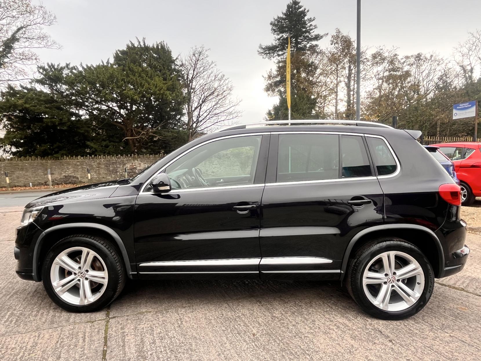 Volkswagen Tiguan 2.0 TDI BlueMotion Tech R-Line Edition SUV 5dr Diesel DSG 4WD Euro 6 (s/s) (150 ps)