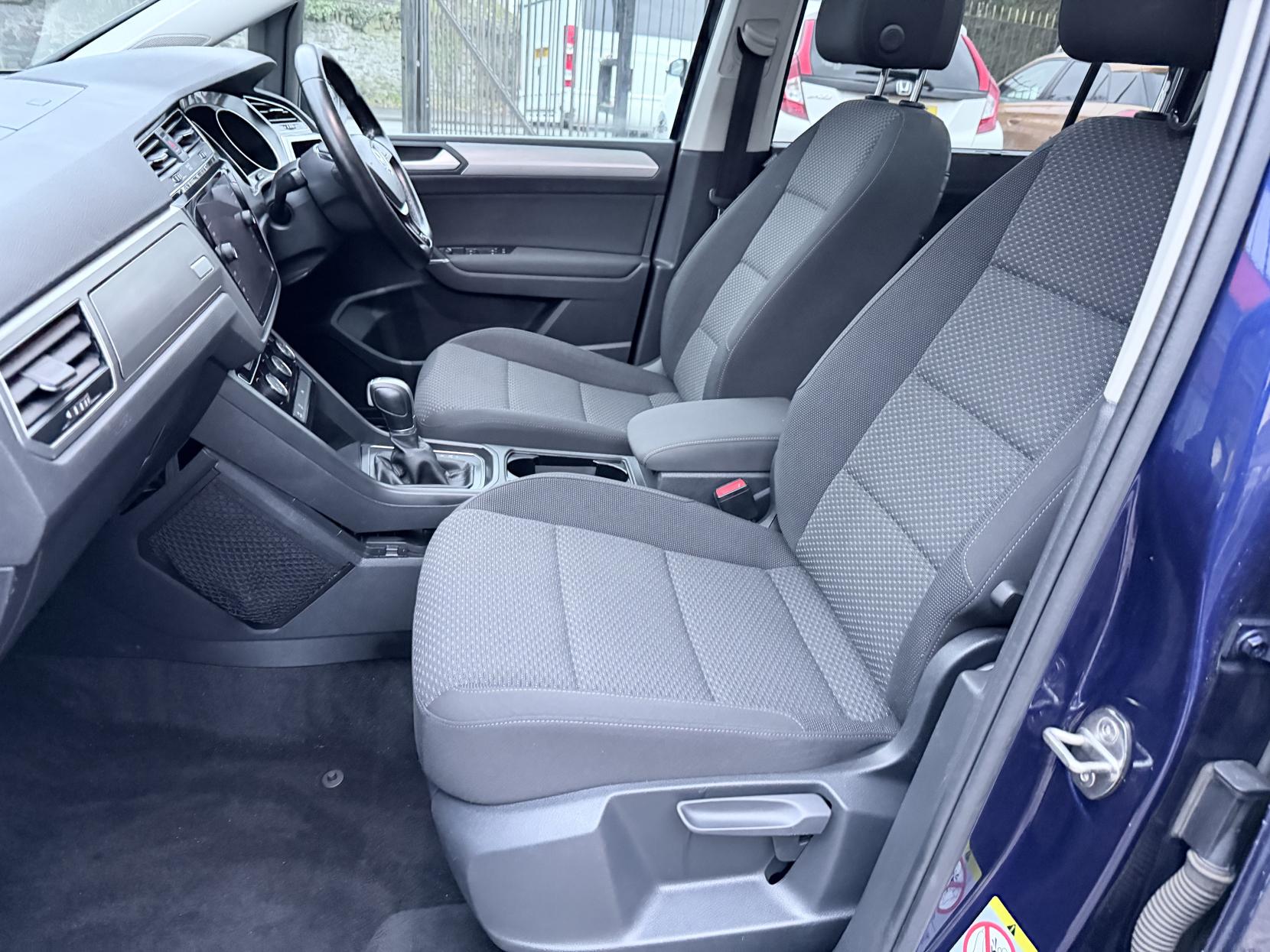 Volkswagen Touran 1.6 TDI SE Family MPV 5dr Diesel DSG Euro 6 (s/s) (115 ps)