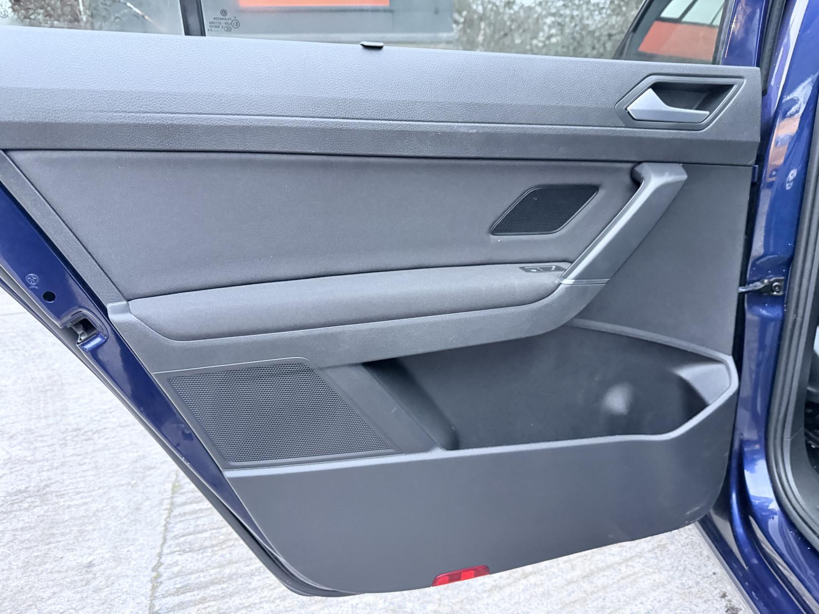 Volkswagen Touran 1.6 TDI SE Family MPV 5dr Diesel DSG Euro 6 (s/s) (115 ps)