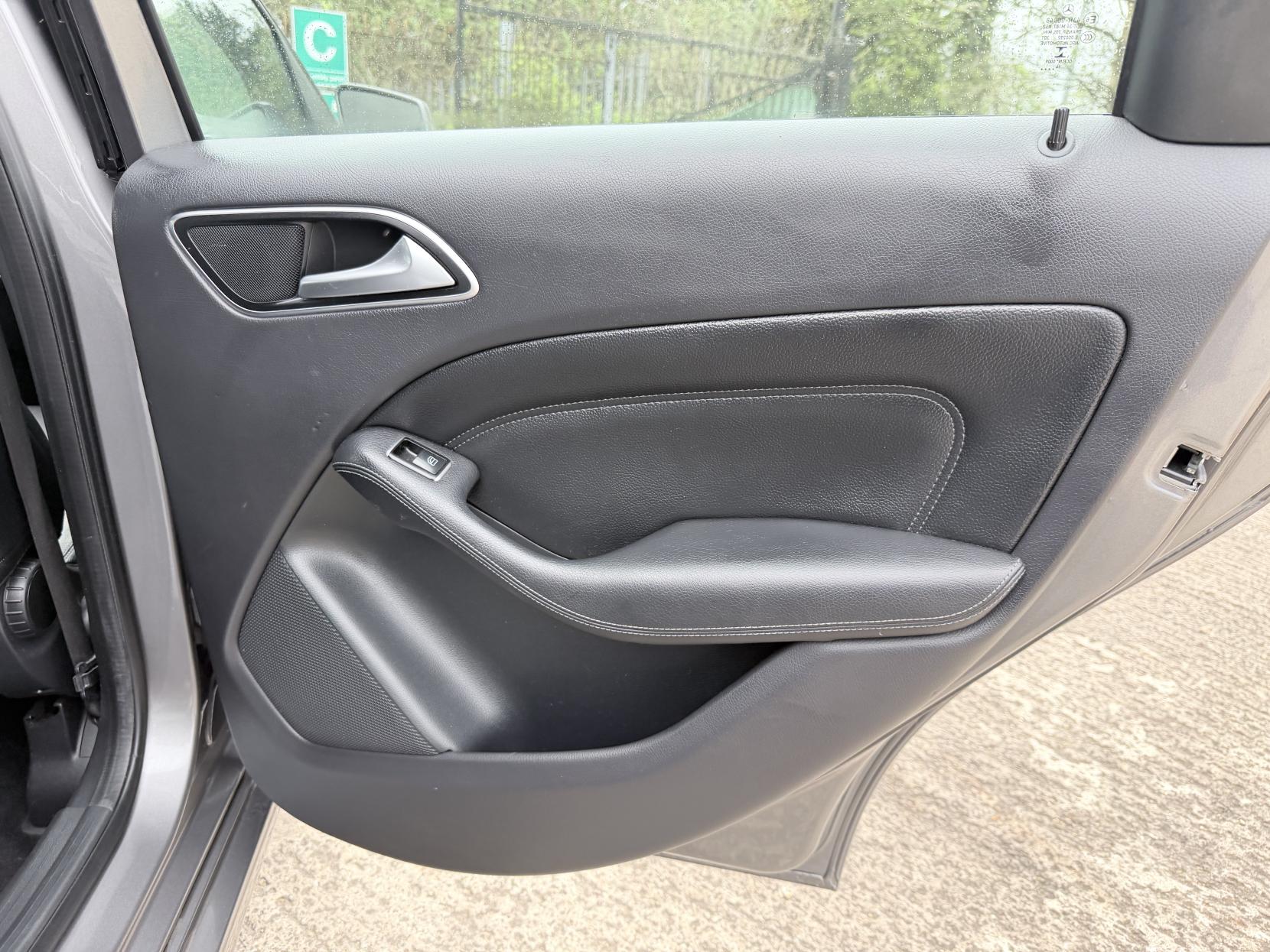 Mercedes-Benz B Class 1.5 B180 CDI SE MPV 5dr Diesel 7G-DCT Euro 6 (s/s) (109 ps)