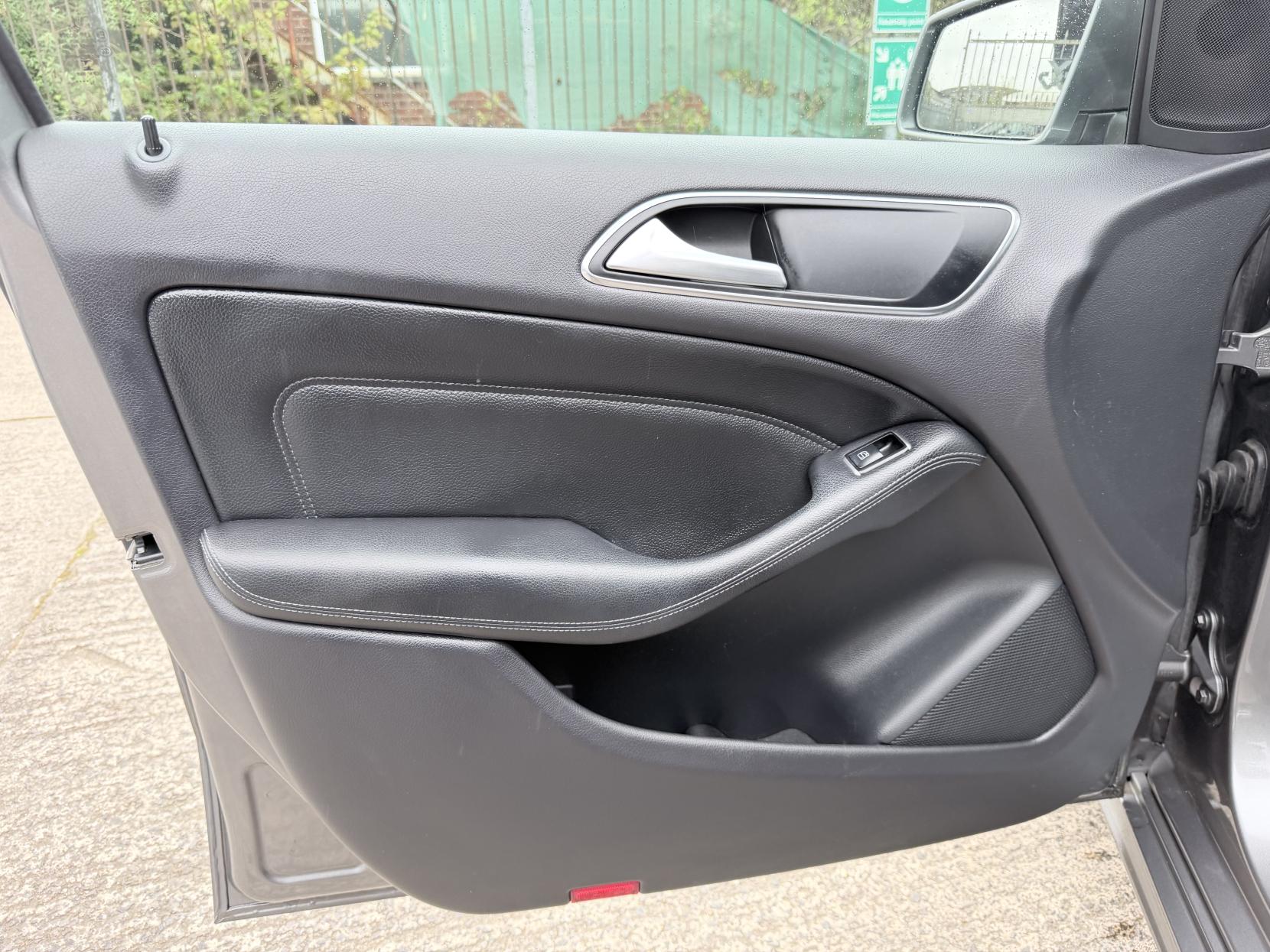 Mercedes-Benz B Class 1.5 B180 CDI SE MPV 5dr Diesel 7G-DCT Euro 6 (s/s) (109 ps)