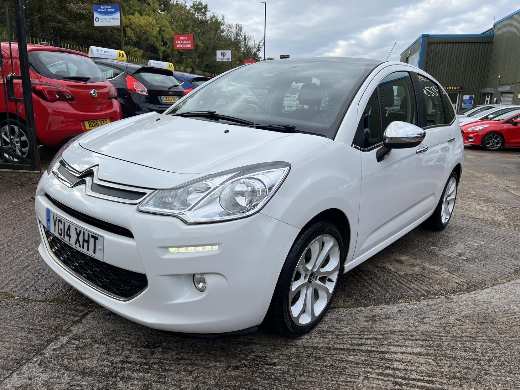 Citroen C3 1.2 VTi Selection Hatchback 5dr Petrol Manual Euro 5 (82 ps)