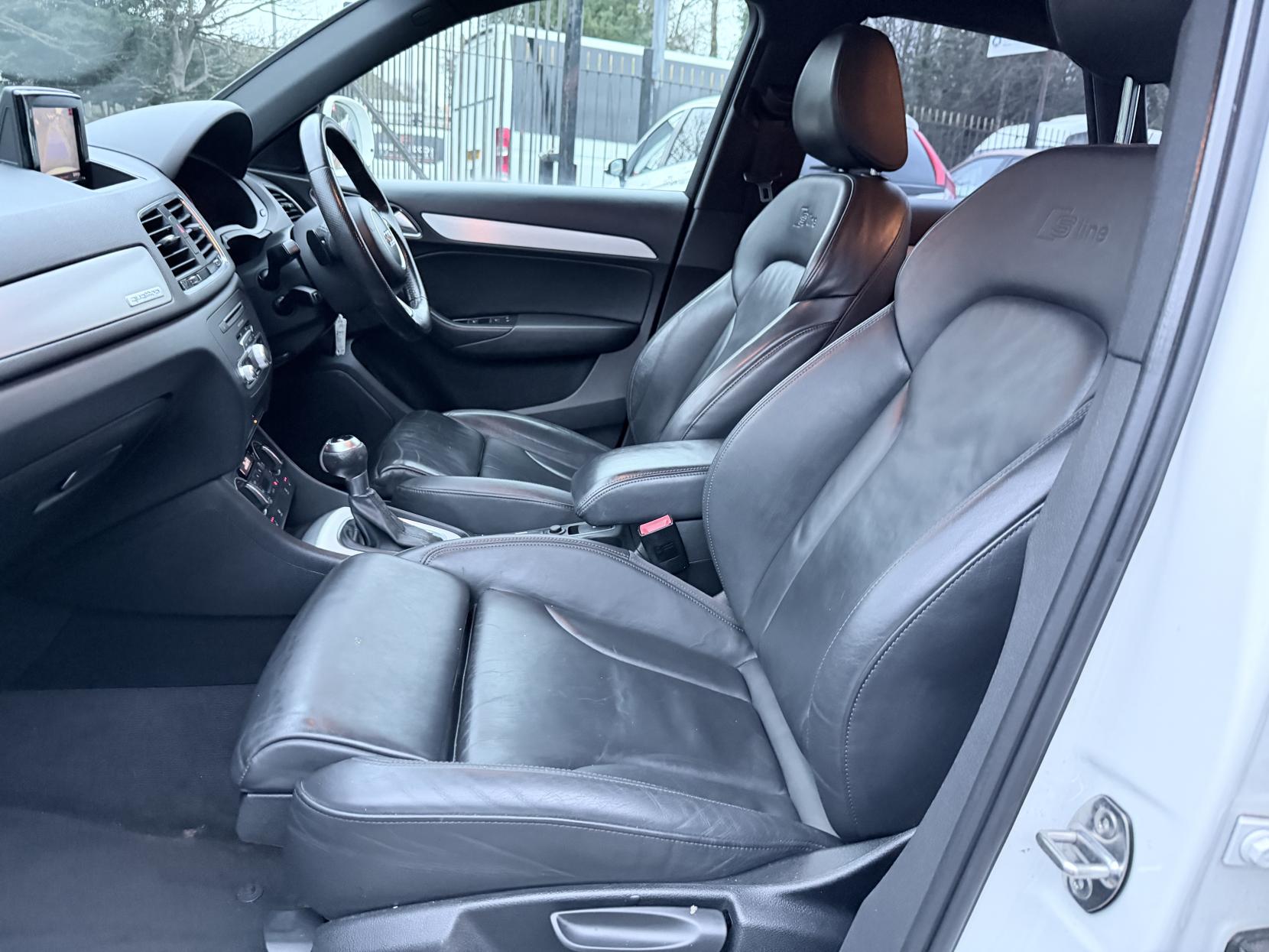 Audi Q3 2.0 TDI S line SUV 5dr Diesel S Tronic quattro Euro 6 (s/s) (184 ps)