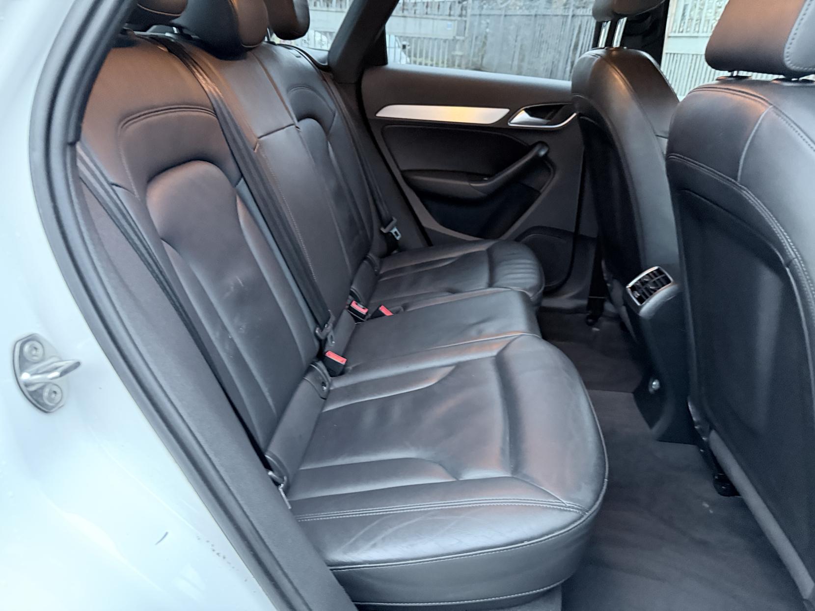 Audi Q3 2.0 TDI S line SUV 5dr Diesel S Tronic quattro Euro 6 (s/s) (184 ps)