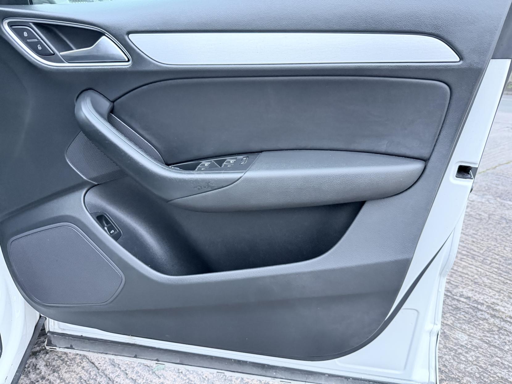 Audi Q3 2.0 TDI S line SUV 5dr Diesel S Tronic quattro Euro 6 (s/s) (184 ps)