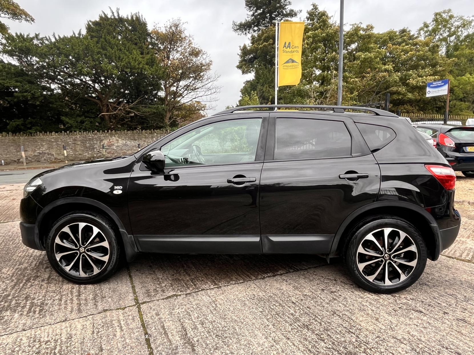 Nissan Qashqai 1.6 360 SUV 5dr Petrol Manual 2WD Euro 5 (117 ps)